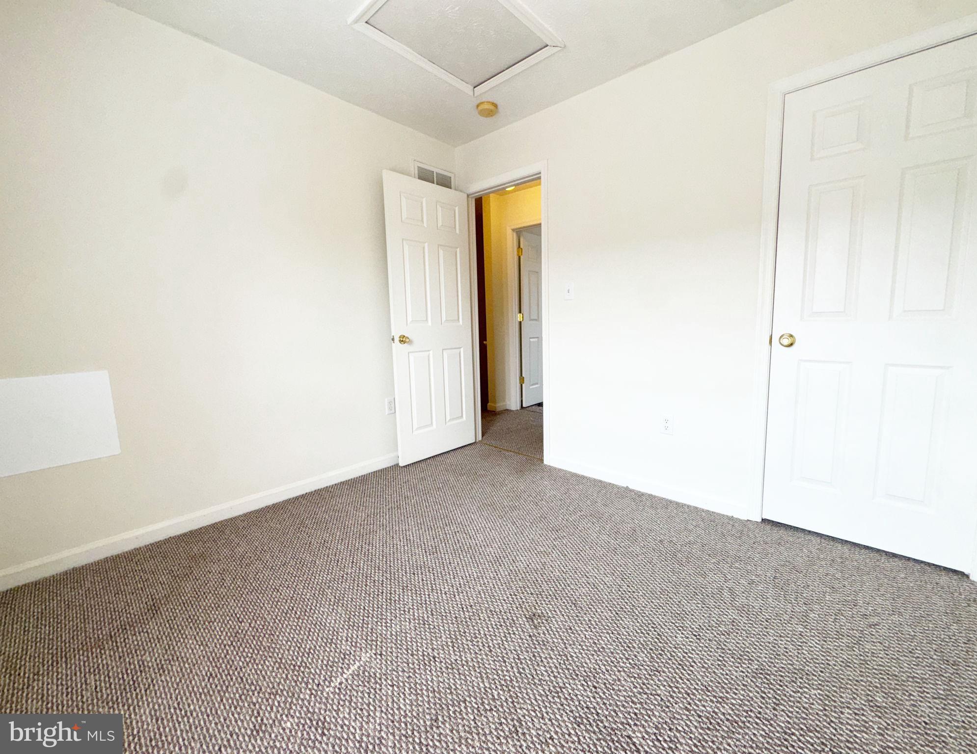 TABLER STATION MANOR - Commercial Sale