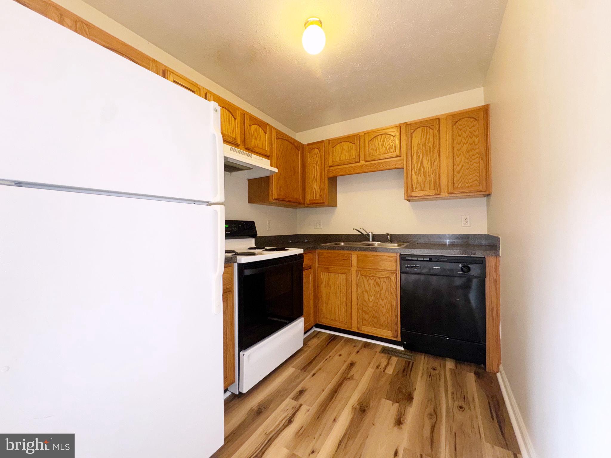 TABLER STATION MANOR - Commercial Sale