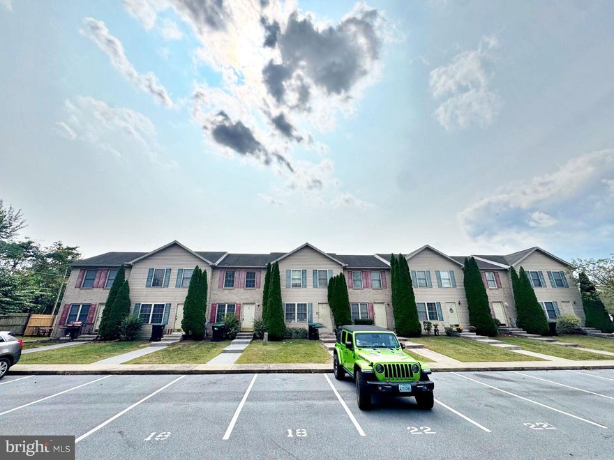 21 Townhomes for sale in Tablor Station Manor close to I 81.