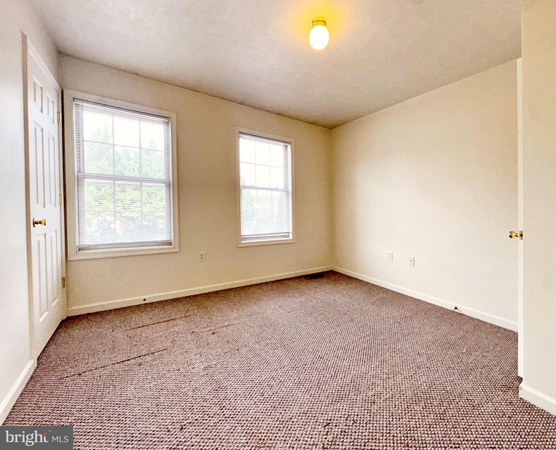 TABLER STATION MANOR - Commercial Sale