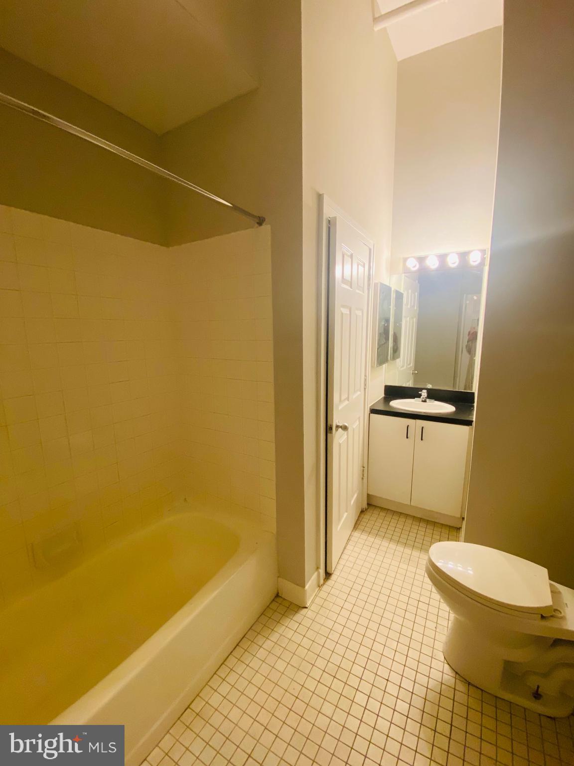 MANAYUNK - Residential Lease