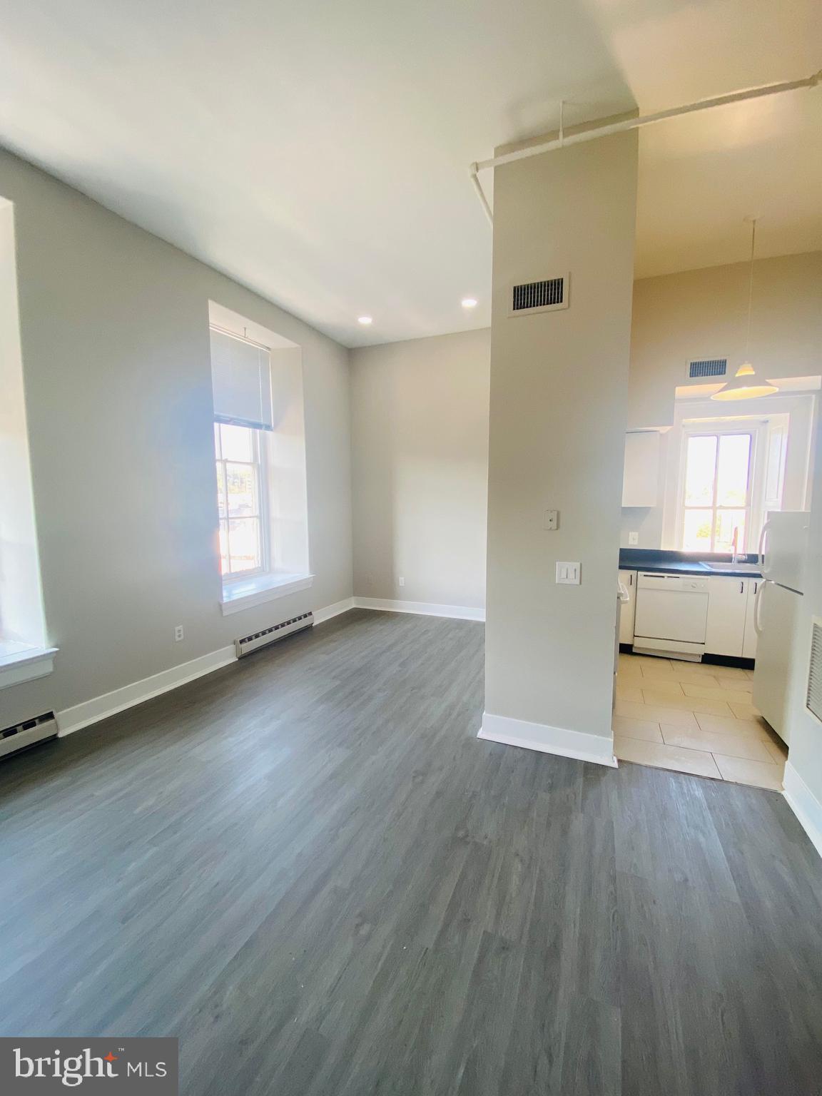 MANAYUNK - Residential Lease