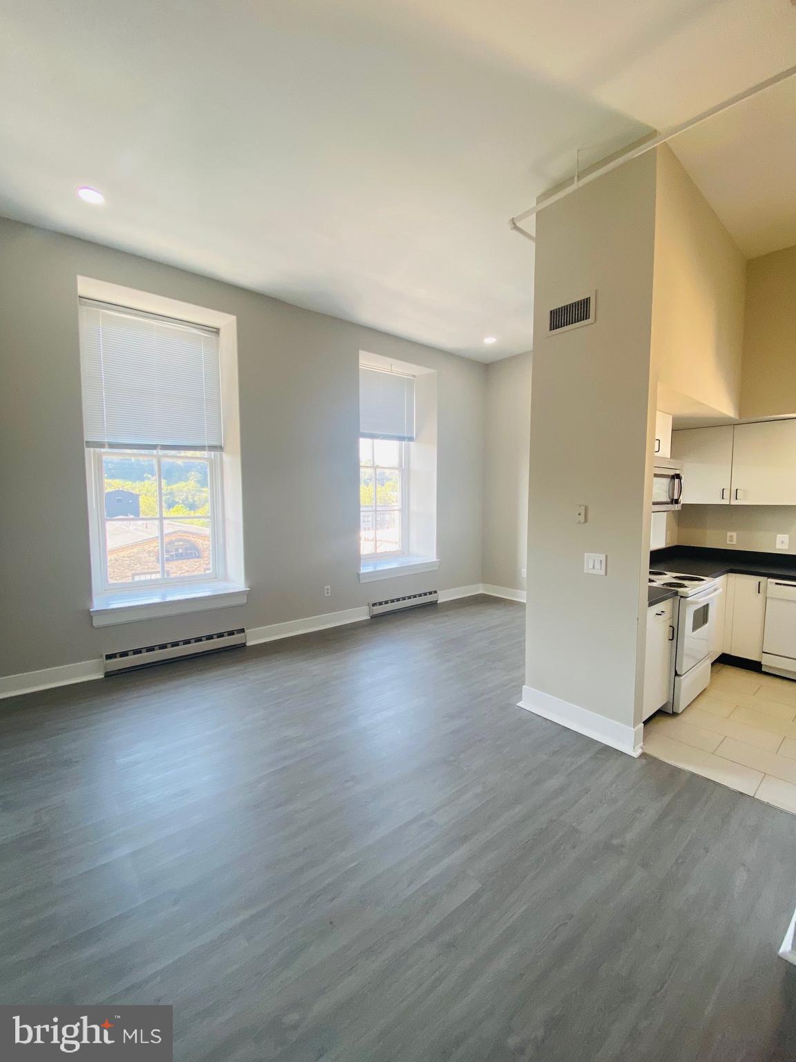 MANAYUNK - Residential Lease