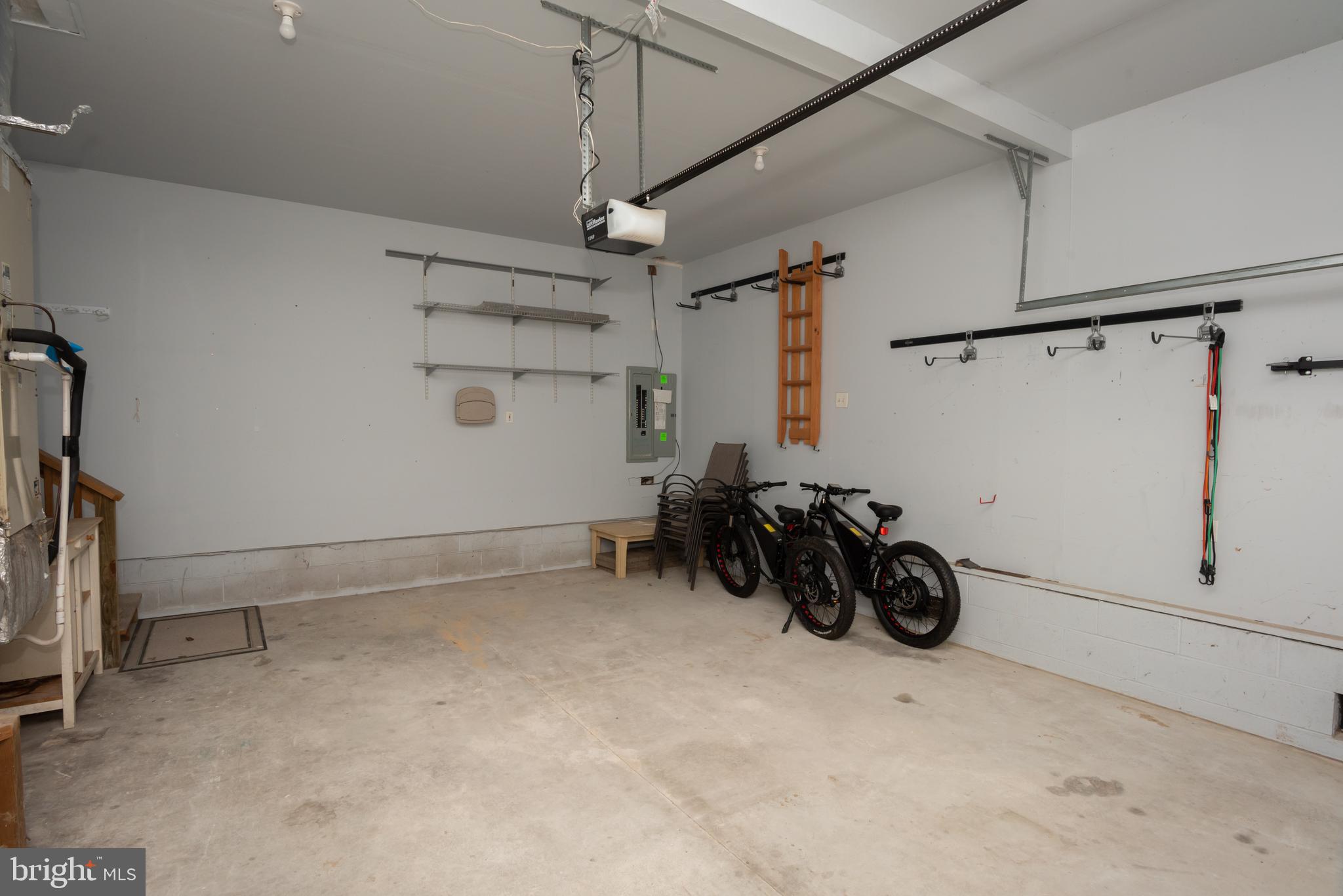 CAINE WOODS - Residential