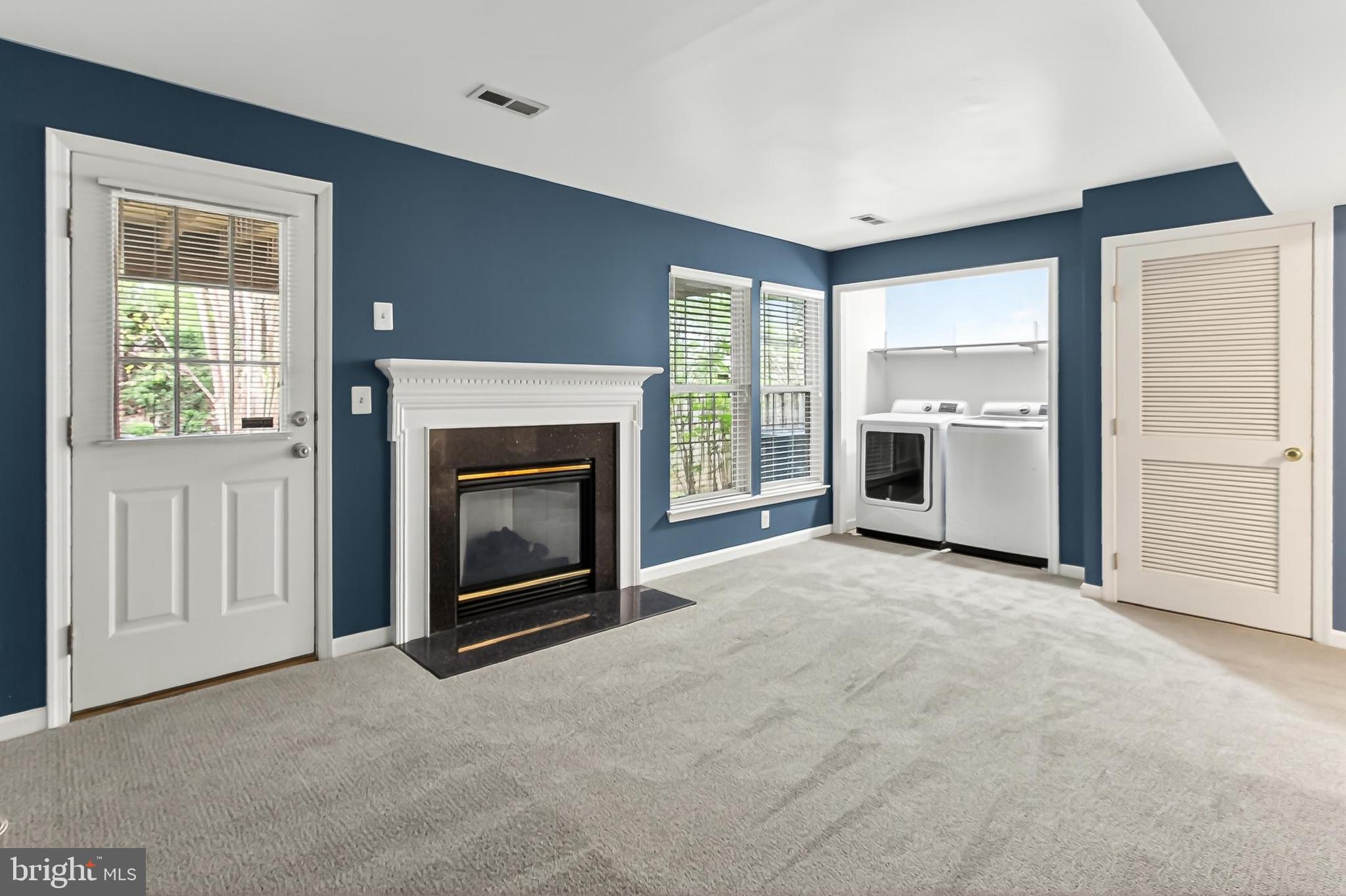 CENTRE RIDGE - Residential