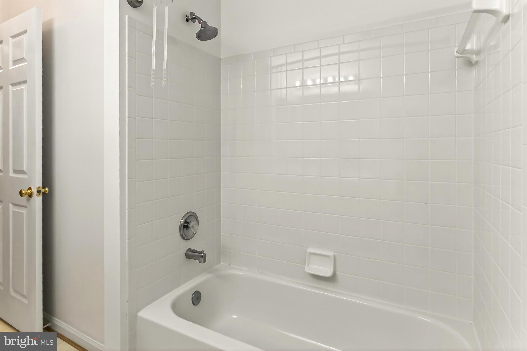 CENTRE RIDGE - Residential