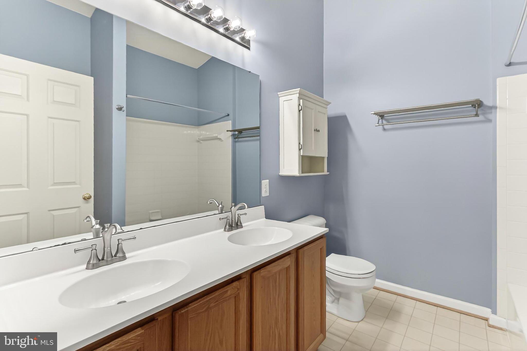 CENTRE RIDGE - Residential