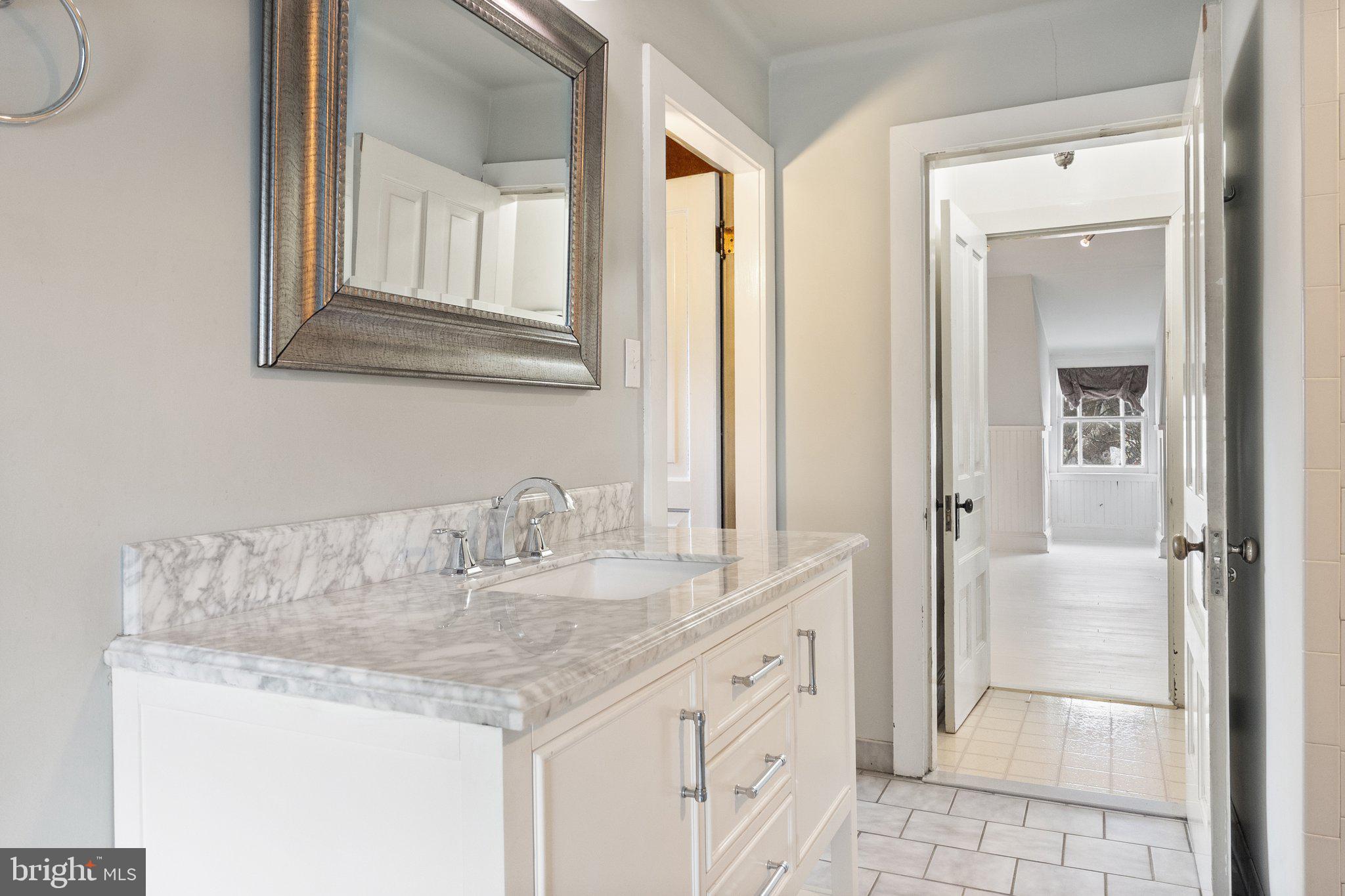 WINCHESTER CITY - Residential