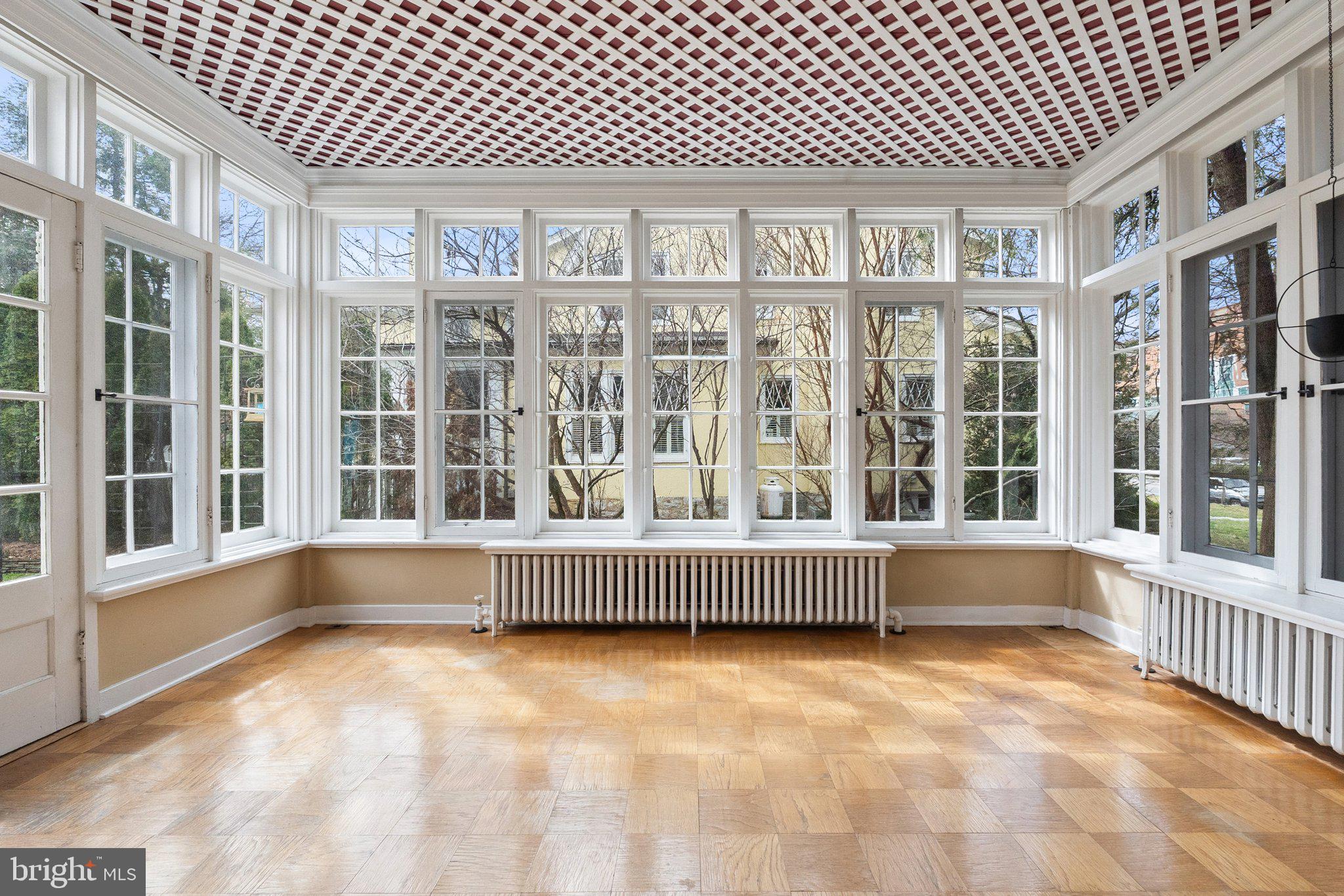 WINCHESTER CITY - Residential