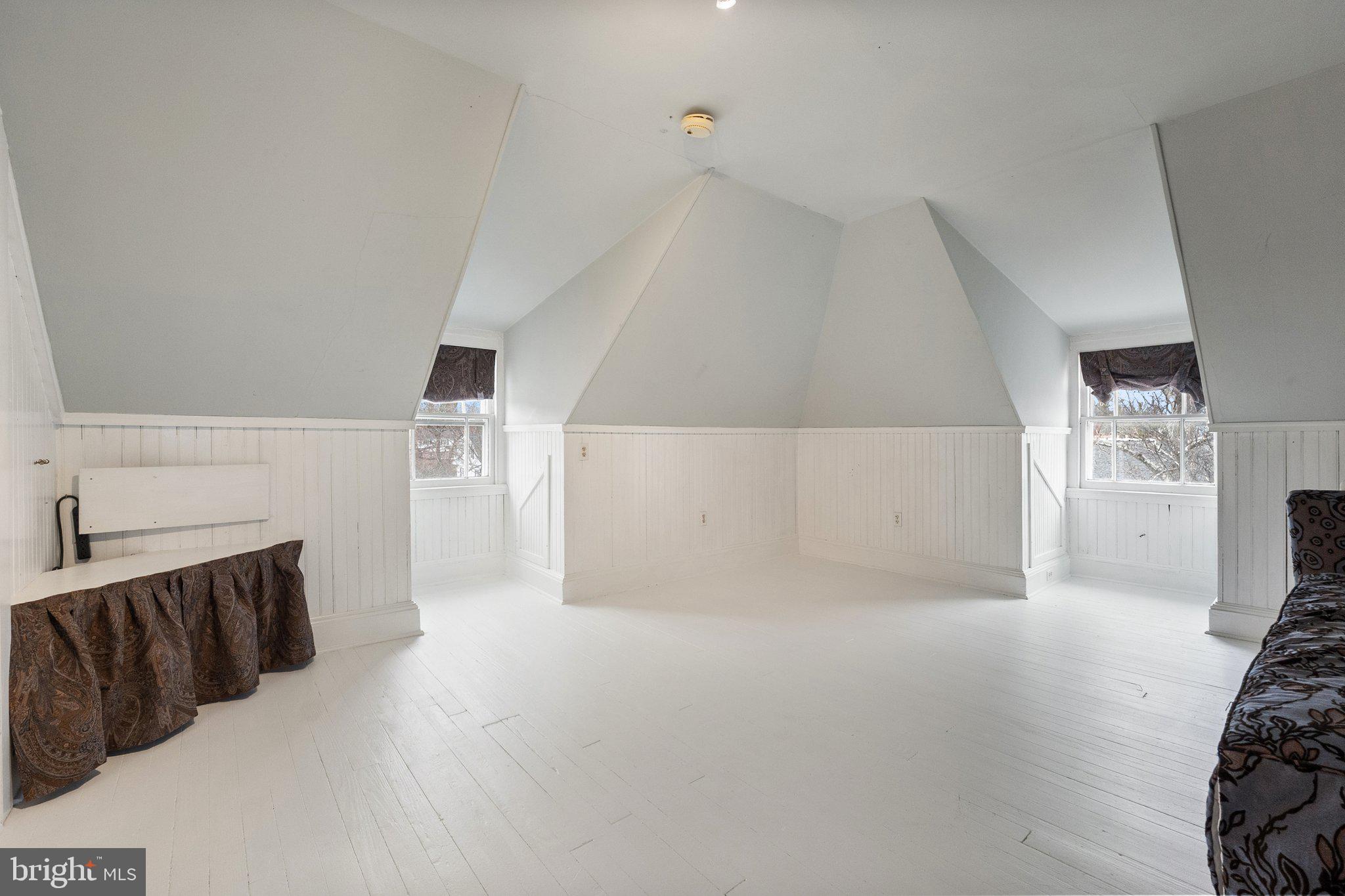 WINCHESTER CITY - Residential