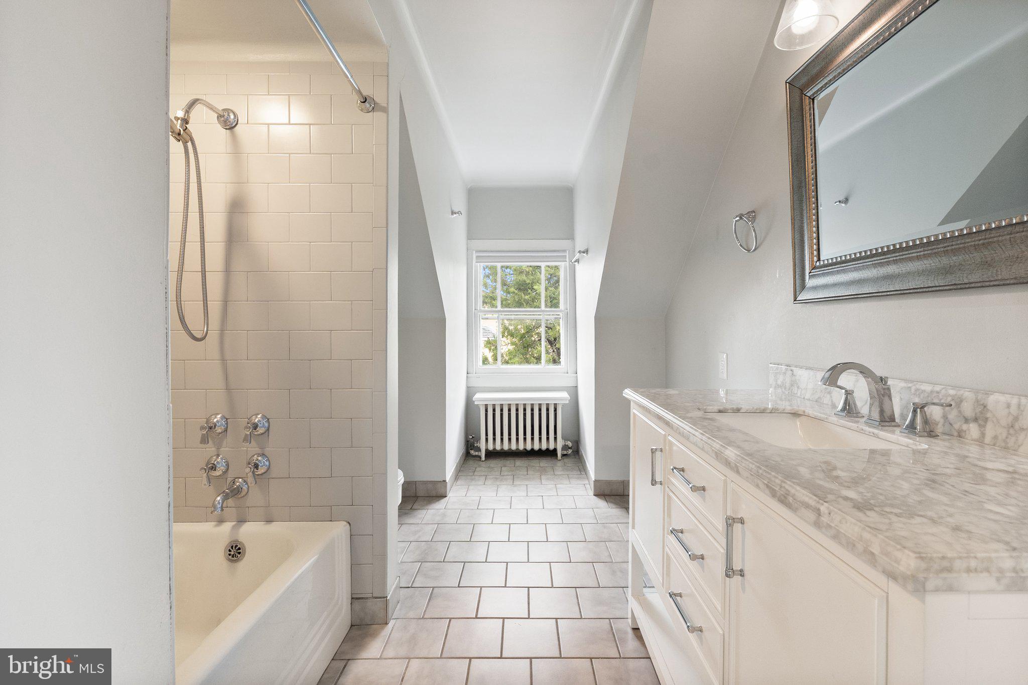 WINCHESTER CITY - Residential