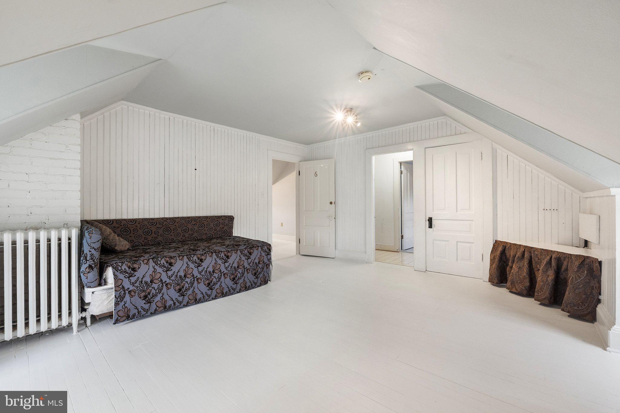 WINCHESTER CITY - Residential