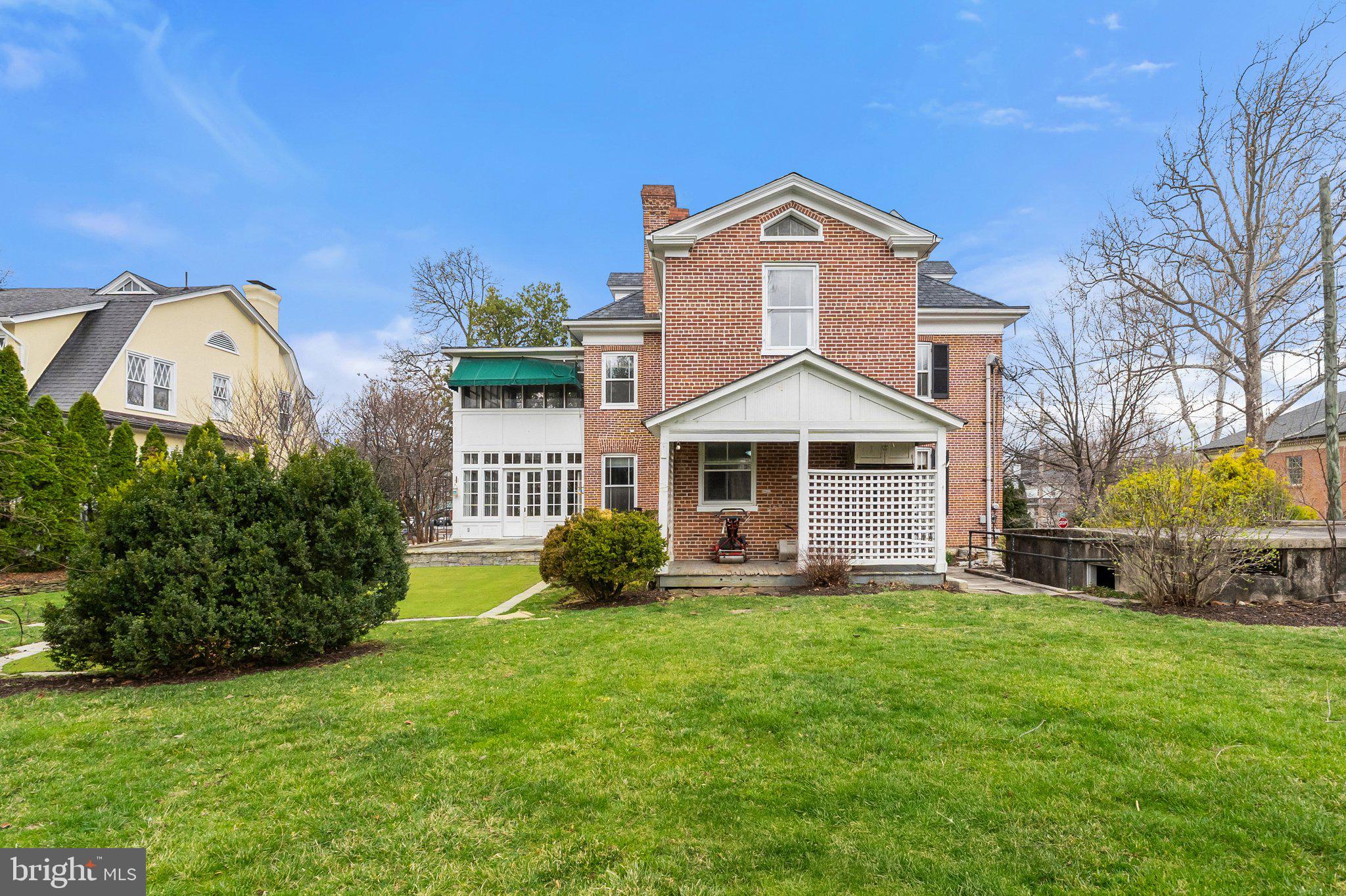 WINCHESTER CITY - Residential