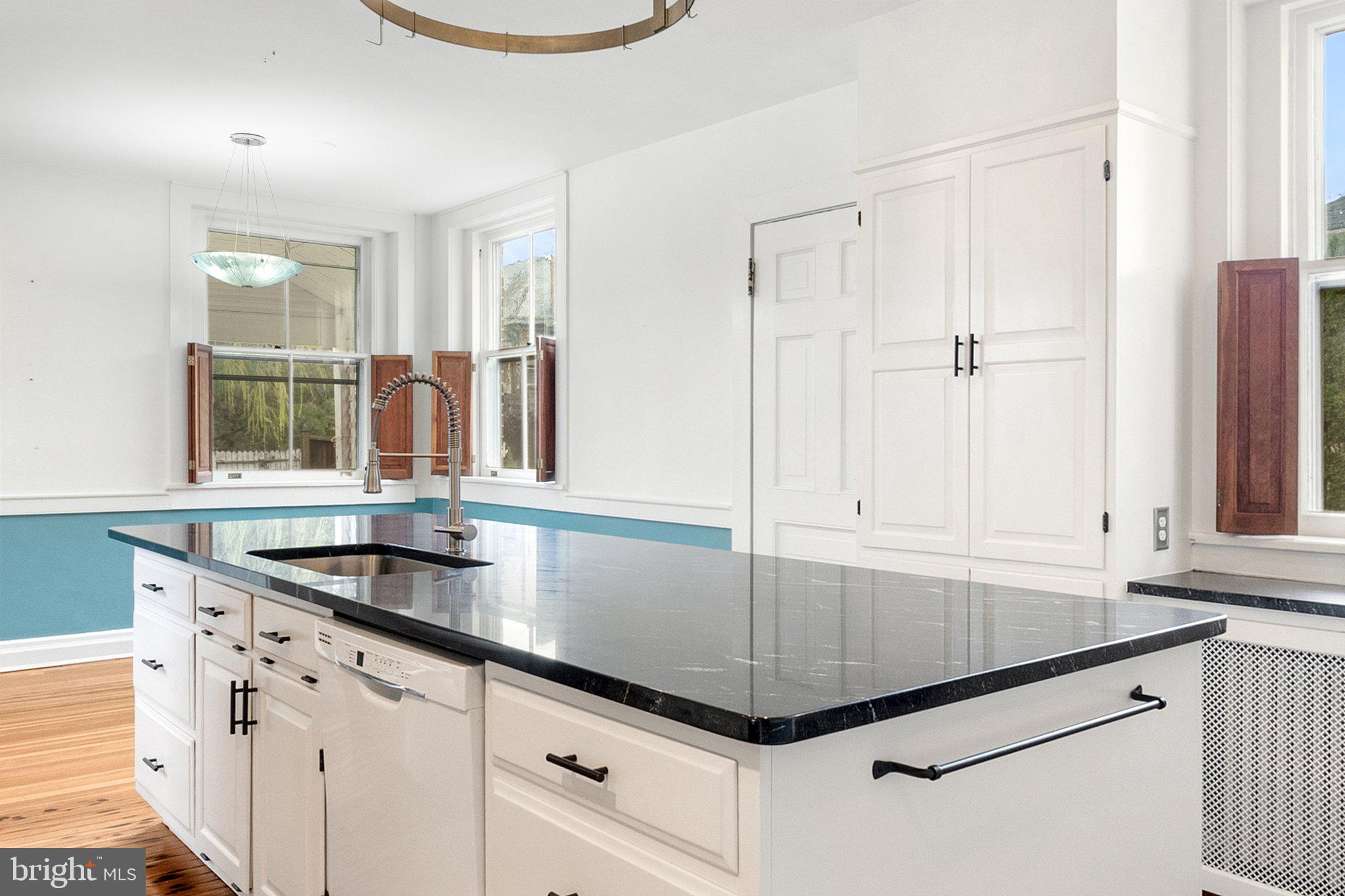 WINCHESTER CITY - Residential