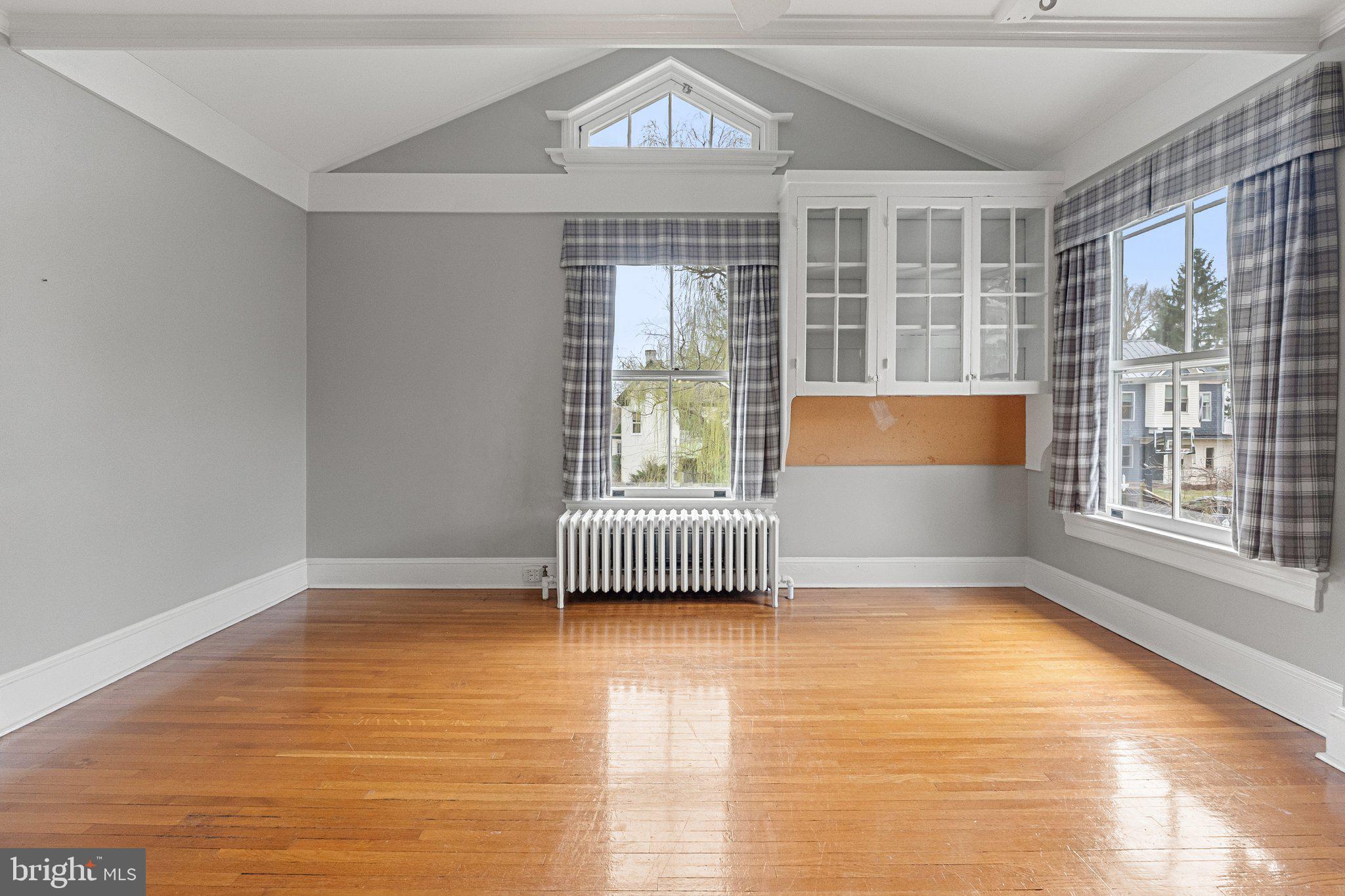 WINCHESTER CITY - Residential