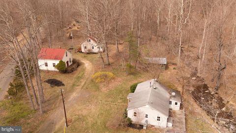 Photo of 326 Keyser Run Road, WASHINGTON, VA 22747 (MLS # VARP2002574)