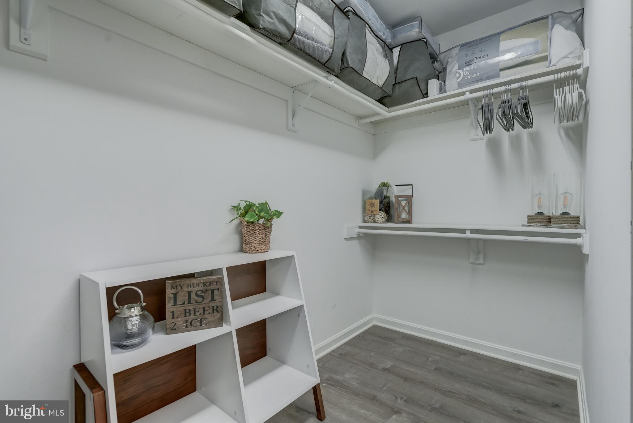 SHAFFER'S COVE - Residential