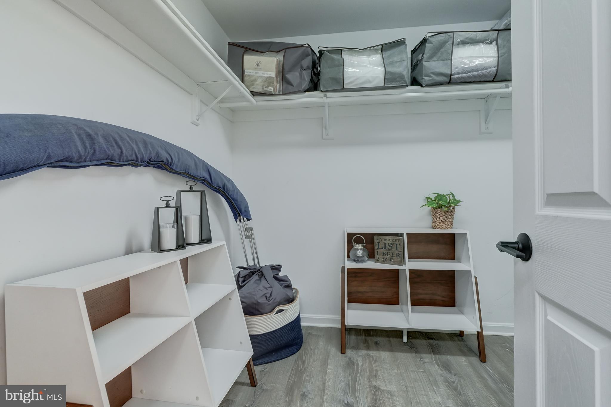 SHAFFER'S COVE - Residential