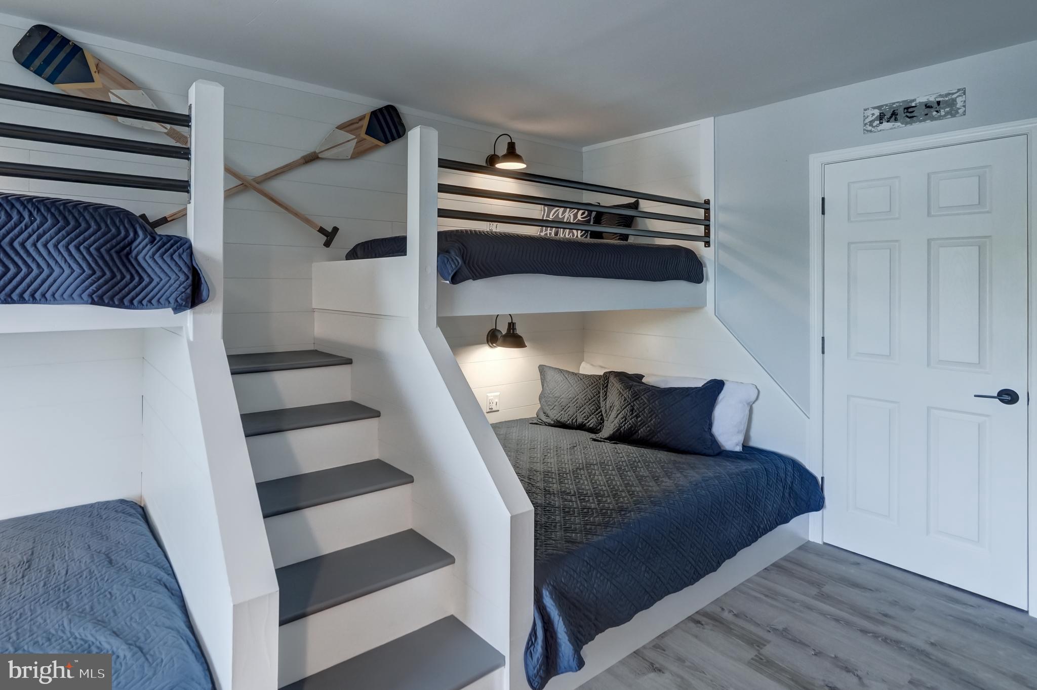 SHAFFER'S COVE - Residential