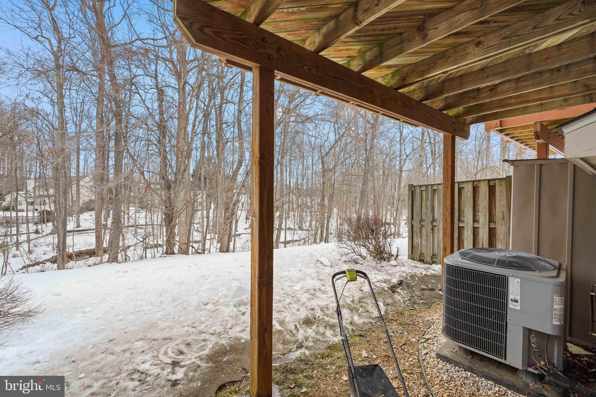 JAMES CREEK - Residential