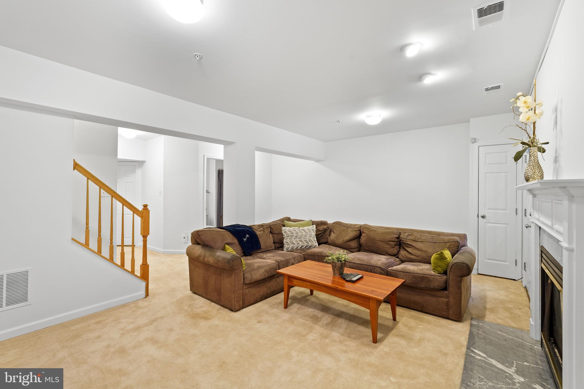 JAMES CREEK - Residential