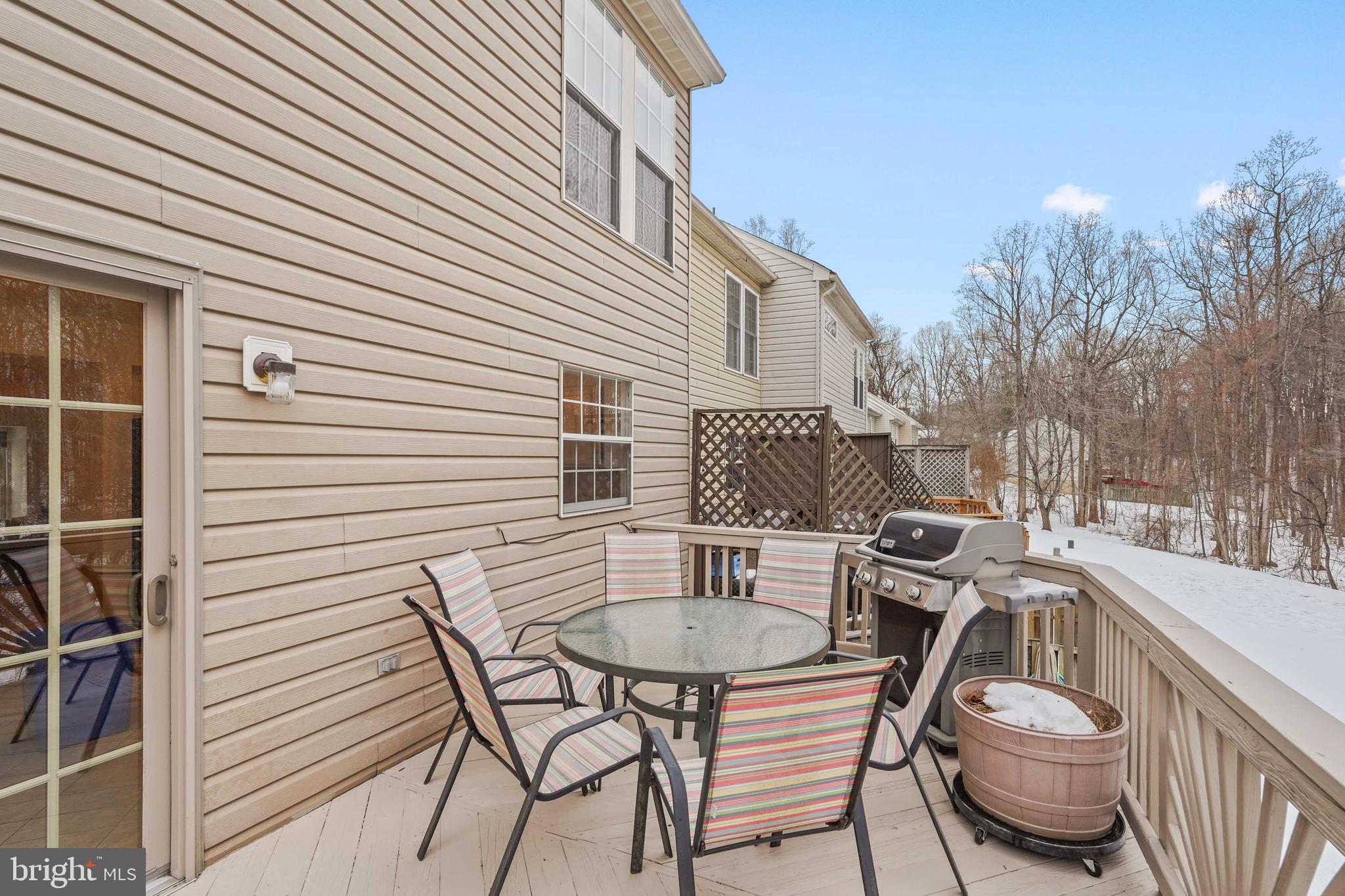 JAMES CREEK - Residential