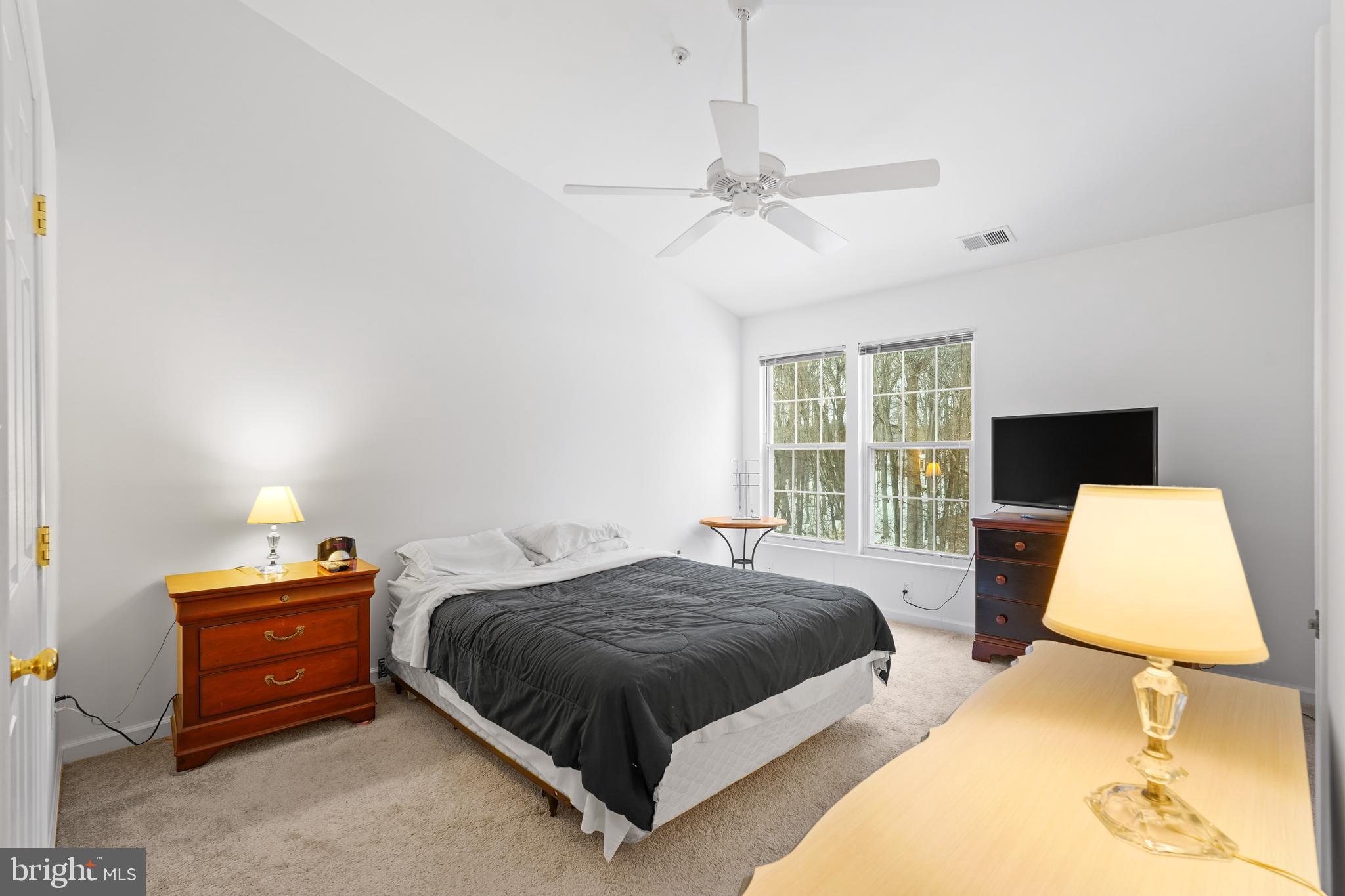 JAMES CREEK - Residential