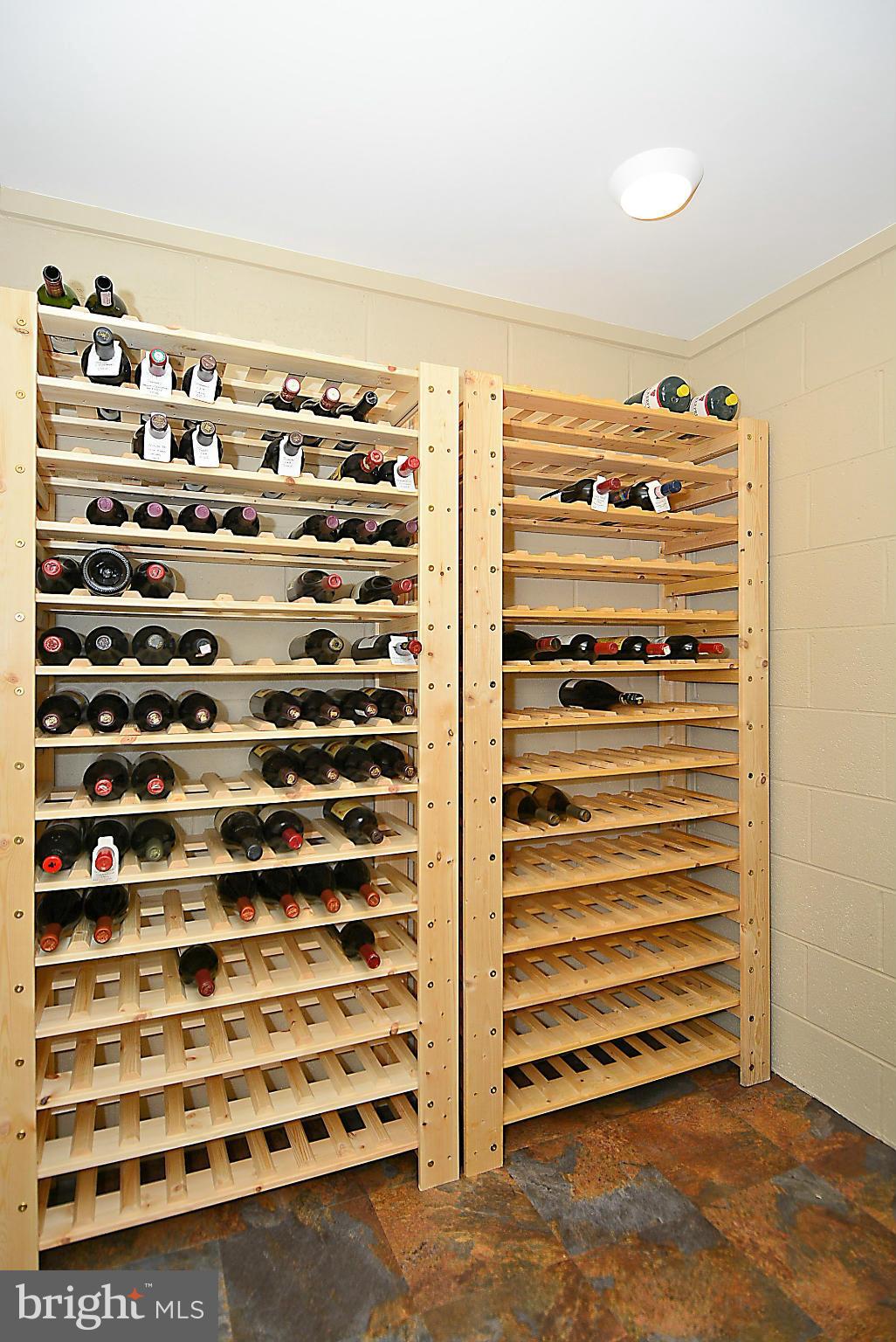 POMPS FARM ESTATES - Farm