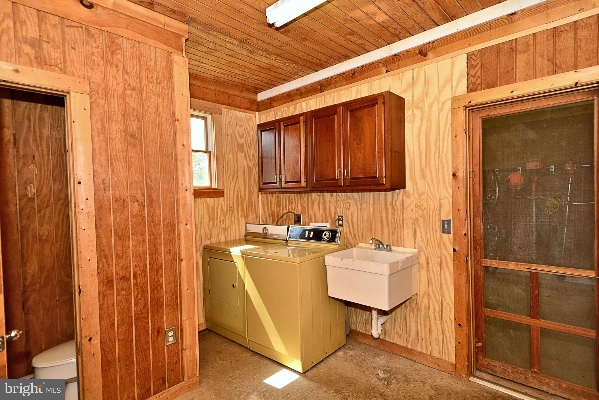 POMPS FARM ESTATES - Farm