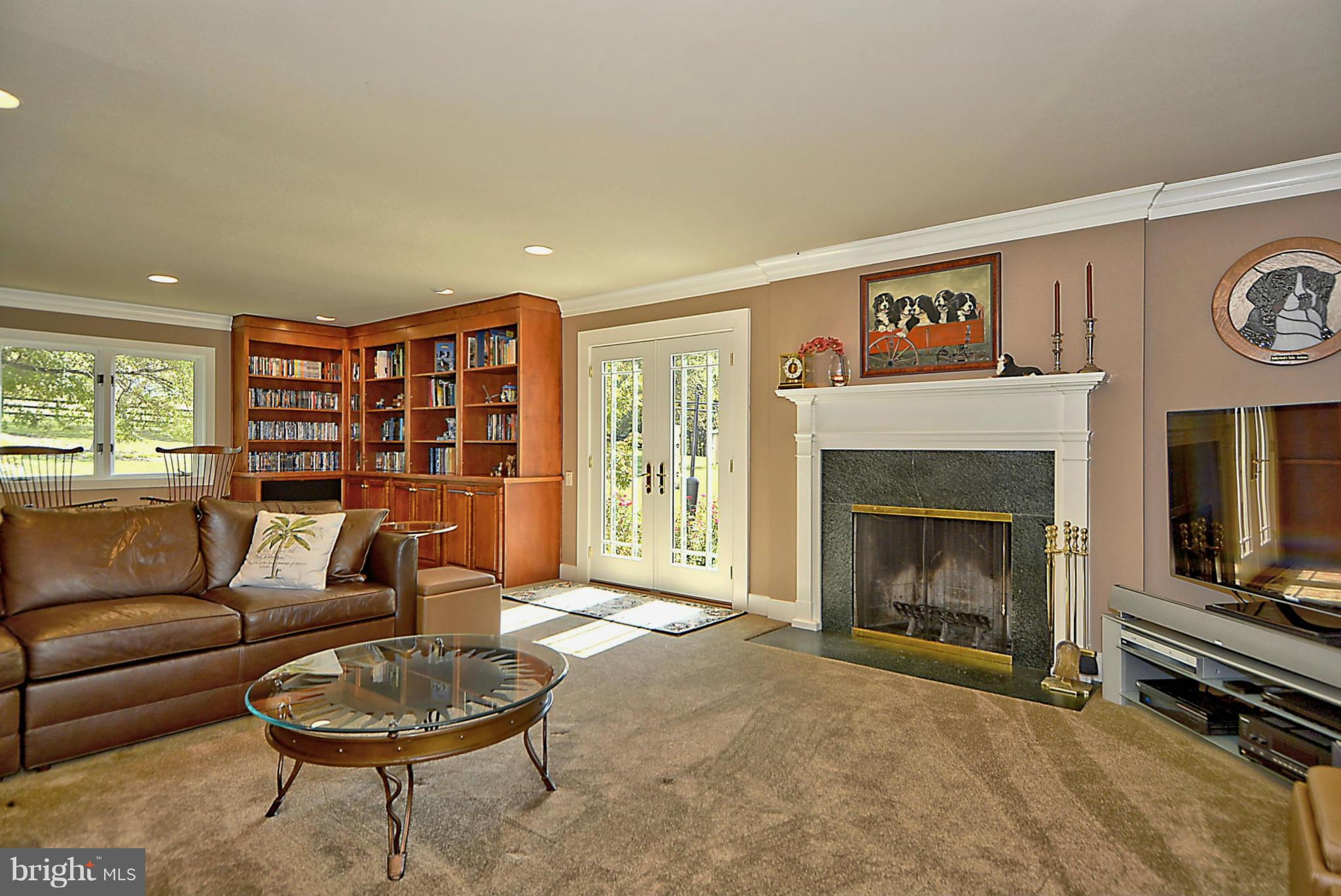 POMPS FARM ESTATES - Farm