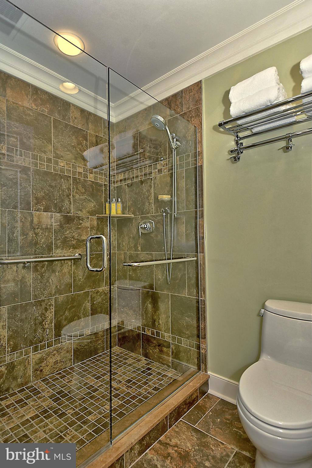 POMPS FARM ESTATES - Farm