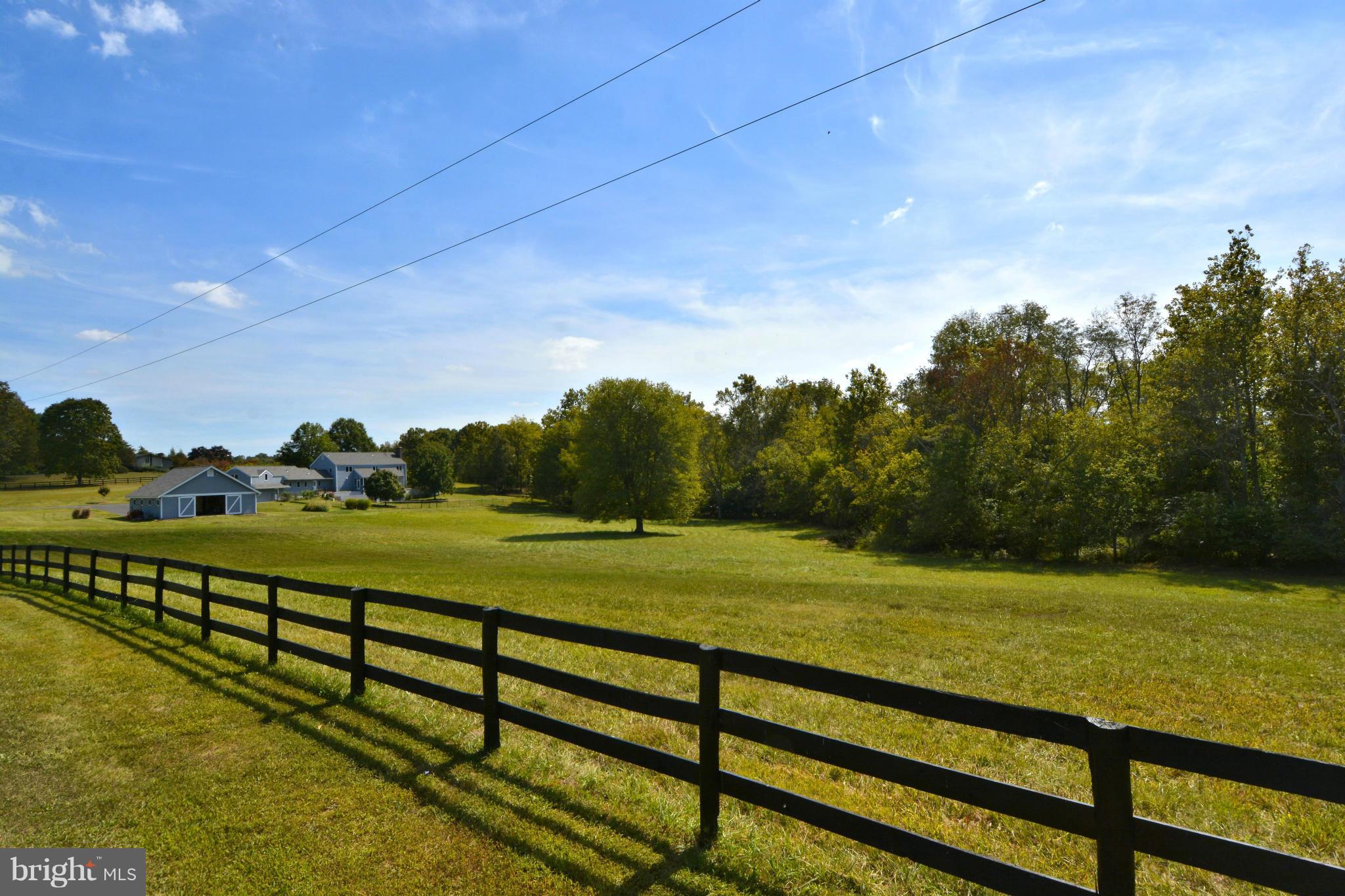 POMPS FARM ESTATES - Farm