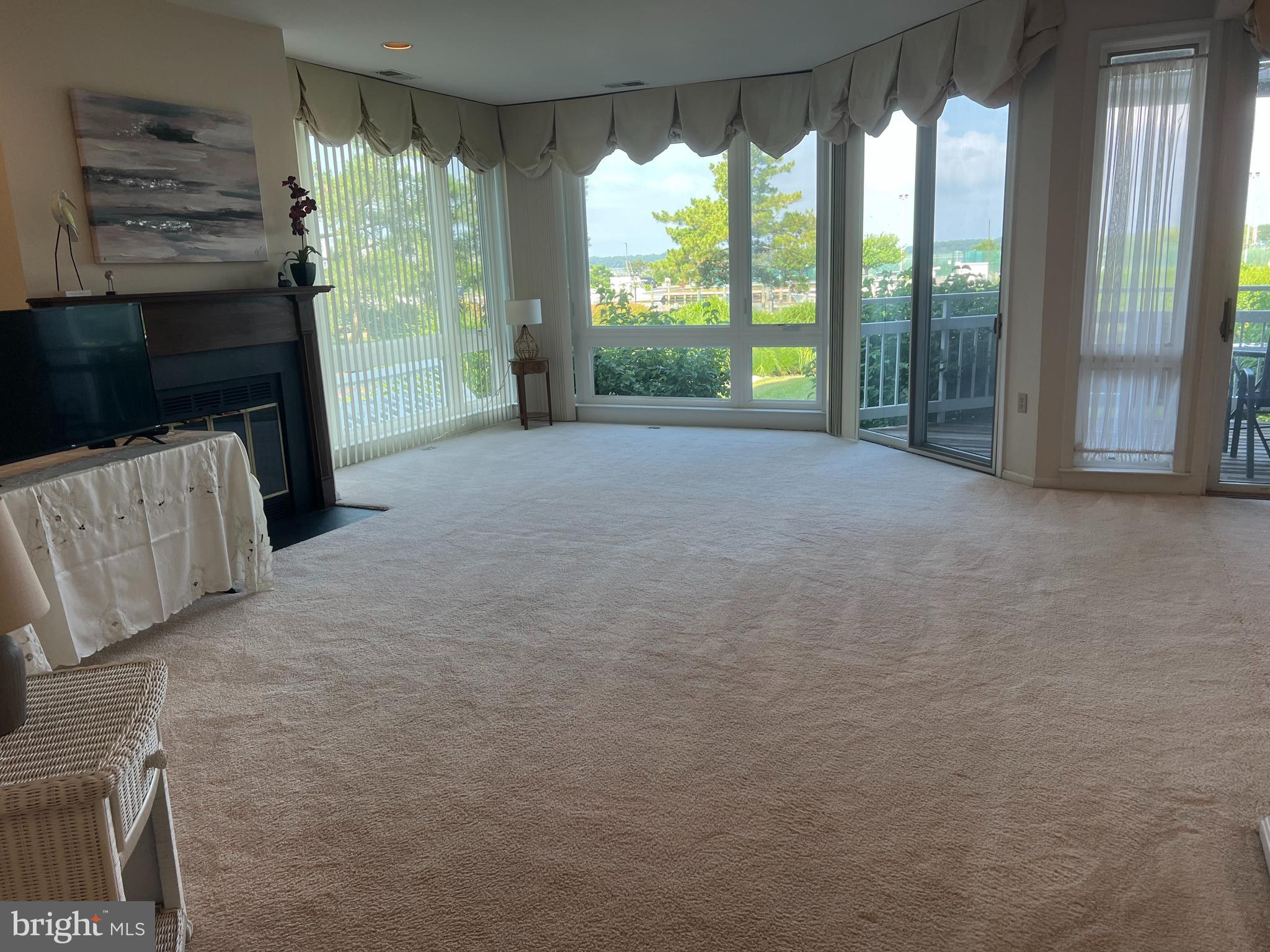 OYSTER COVE - Residential Lease