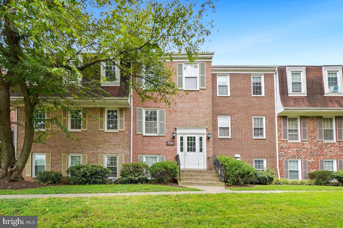 Welcome to 706 Quince Orchard Blvd. Unit 101! This spacious 2 bedroom and 2 bathroom unit includes over 1,100 square feet of living space. Enjoy laminate flooring throughout the living and dining rooms with wall to wall sliding glass door and window letting in tons of natural light. The sliding glass door leads out to the private balcony overlooking the community. The dining room has ample space for a large table and entertaining space. The eat-in kitchen features tons of cabinetry with upgraded quartz countertops, beautiful tile backsplash, and stainless-steel gas range. The hallway leading to the bedrooms includes a huge closet ideal for additional storage. The primary bedroom is large with double closets and private ensuite bath. The secondary bedroom is just as large with access to the hallway full bath. The condo fee includes all utilities, and the unit comes with an assigned parking space. The community amenities are numerous and feature a swimming pool, club house, walking paths, tennis courts and more. Schedule your showing today!