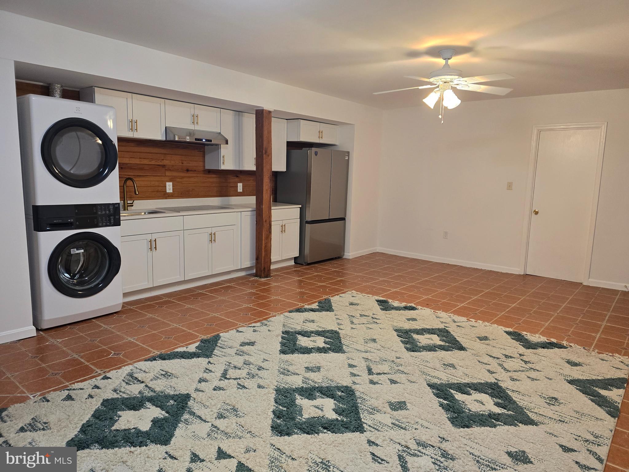 12048 WINDING CREEK COURT