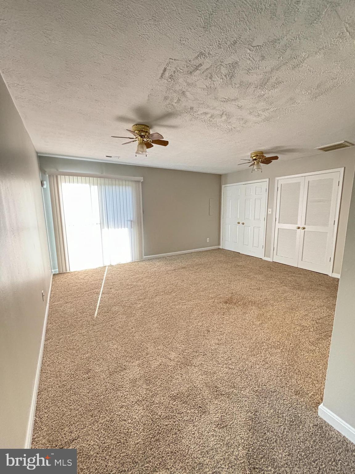 CHARLESTOWN COMMONS - Residential Lease