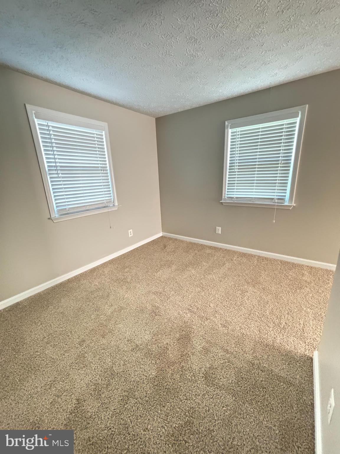 CHARLESTOWN COMMONS - Residential Lease