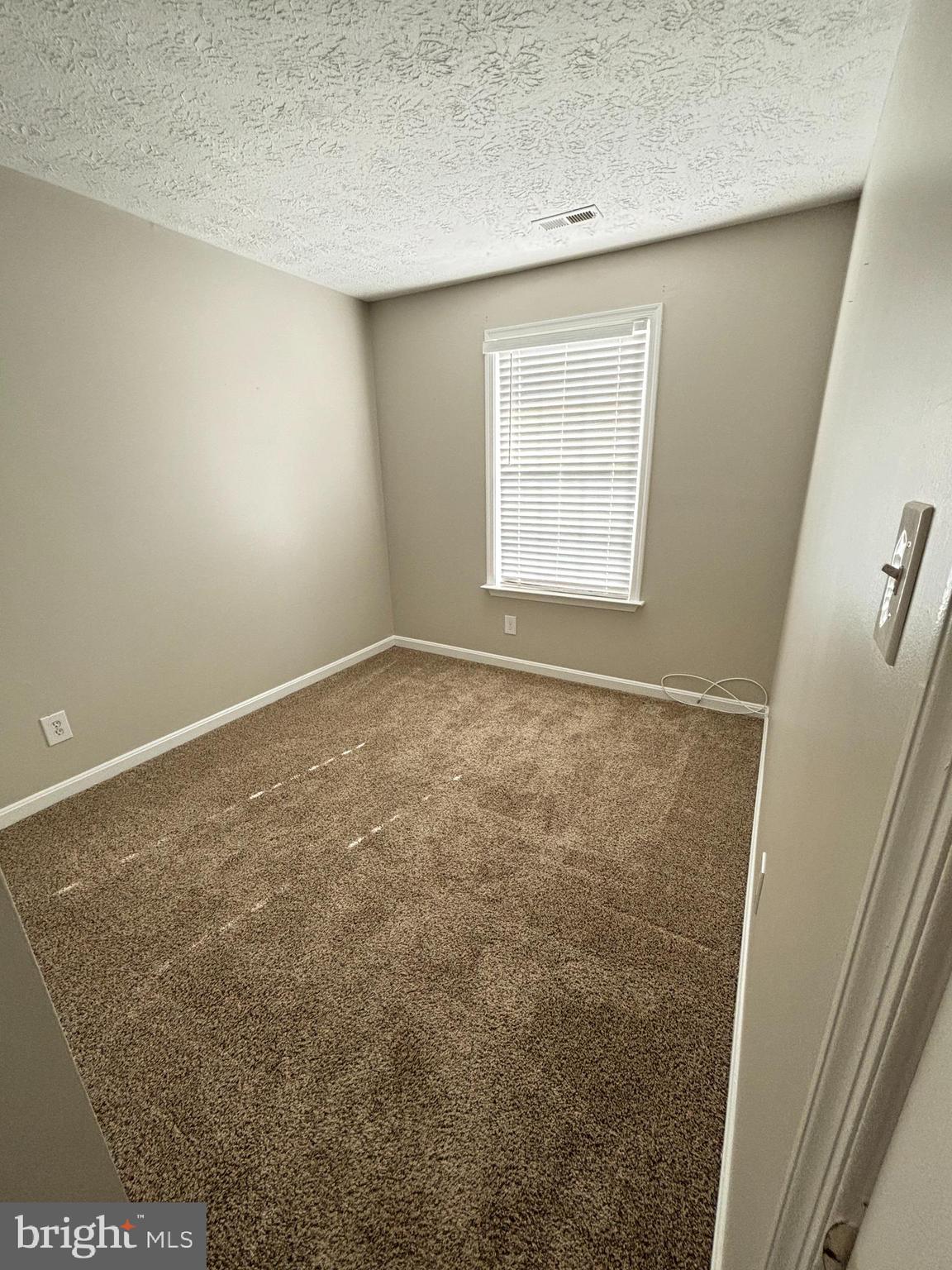 CHARLESTOWN COMMONS - Residential Lease