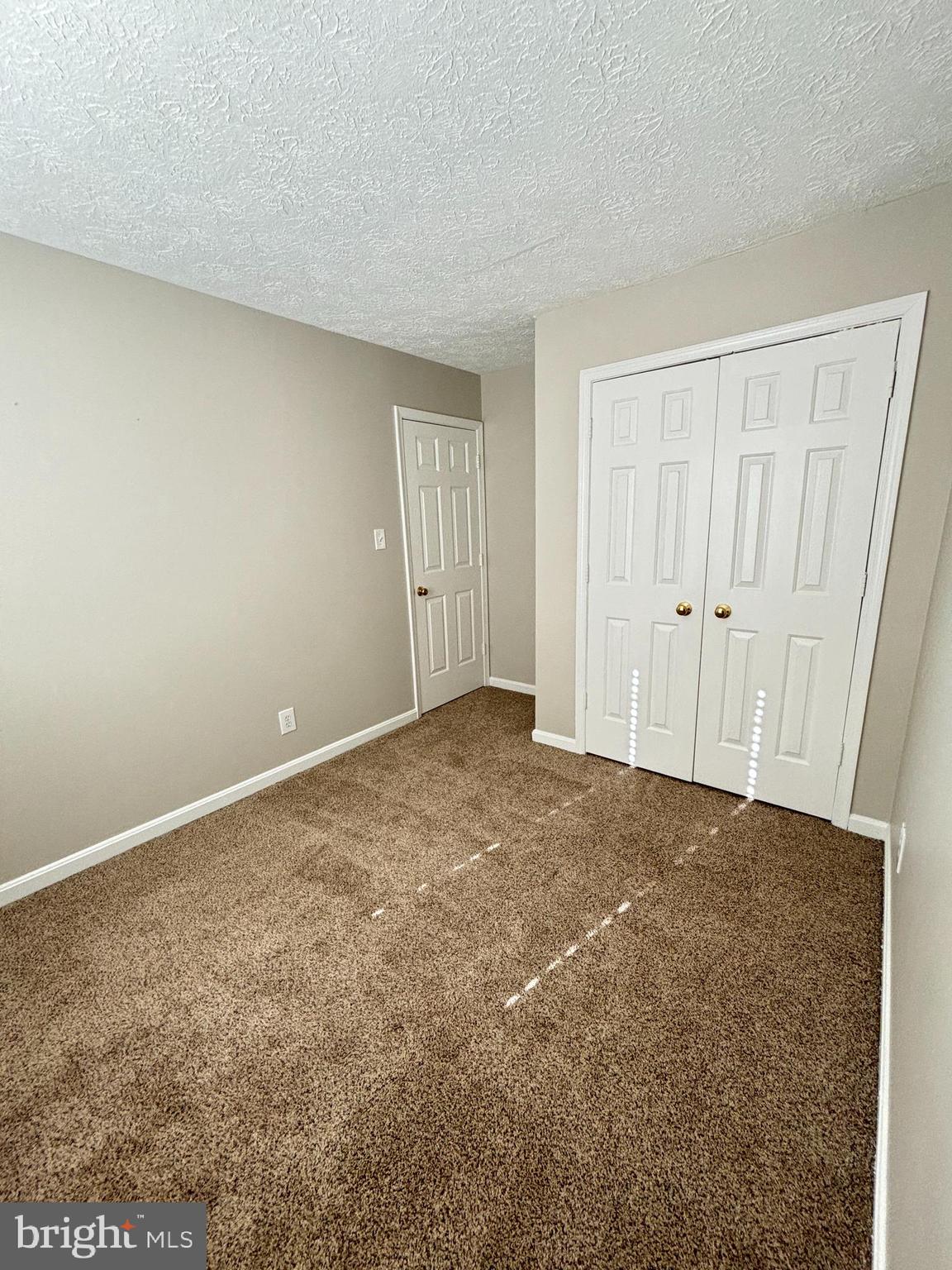 CHARLESTOWN COMMONS - Residential Lease