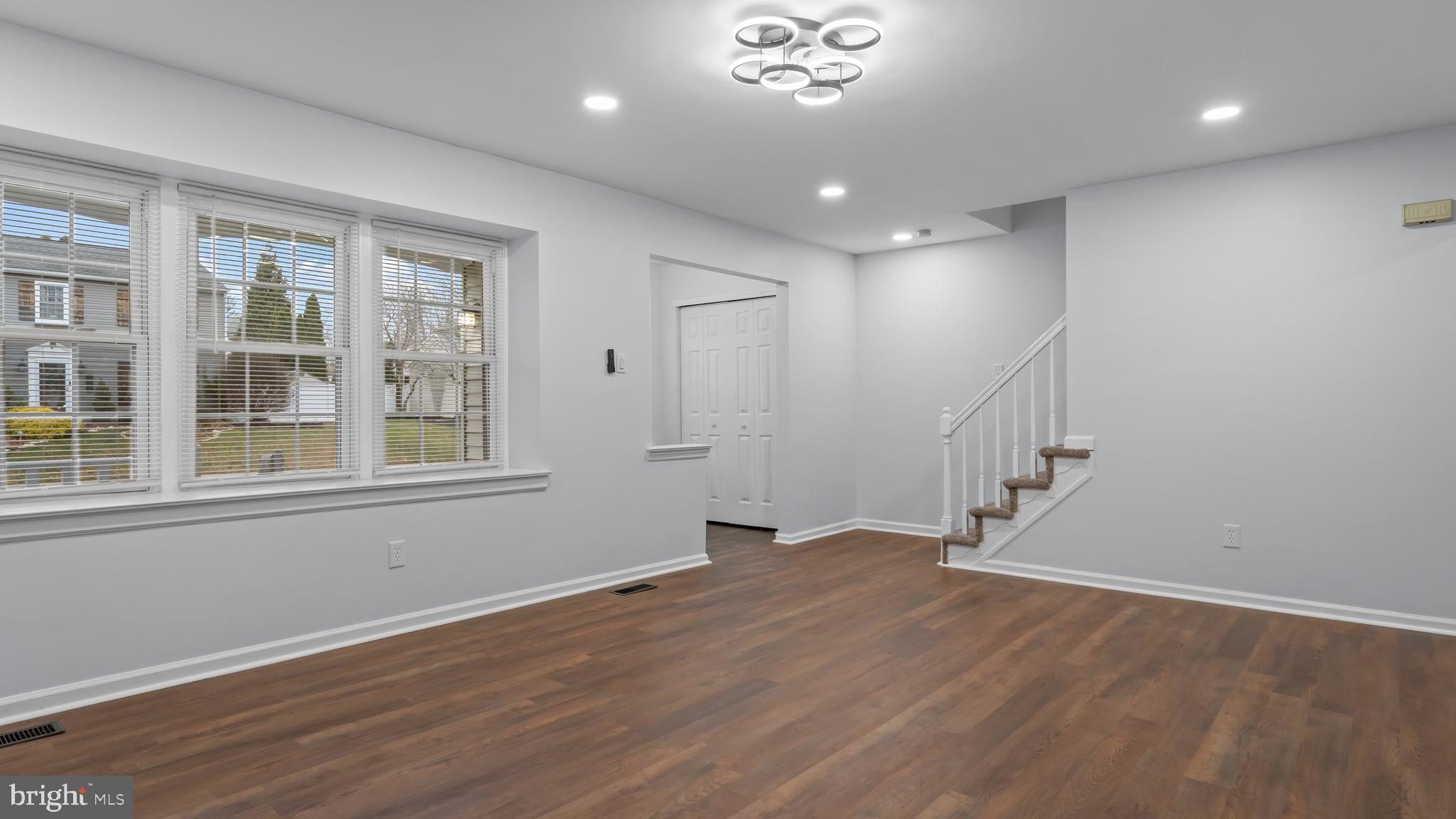 HARVEST RUN WEST - Residential