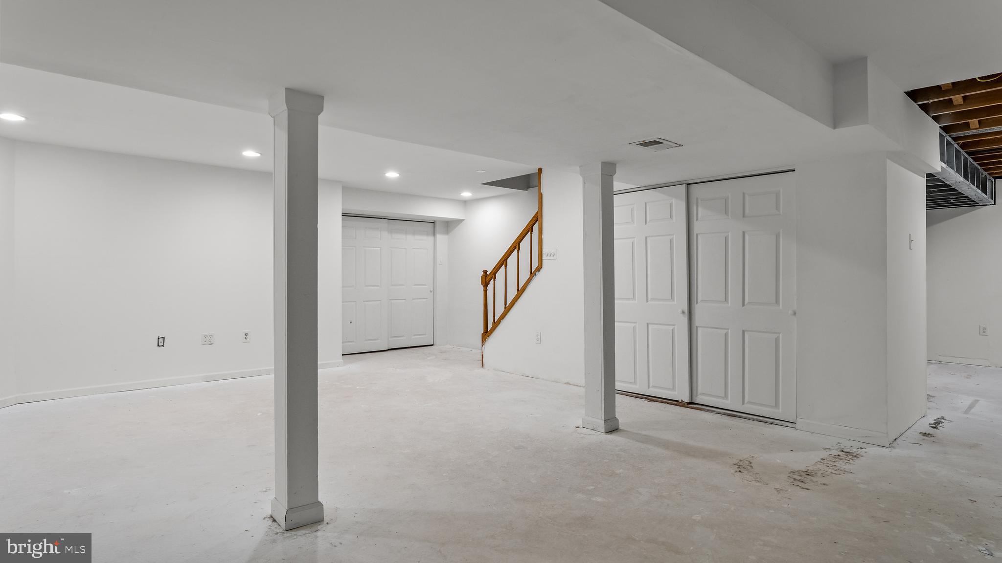 HARVEST RUN WEST - Residential