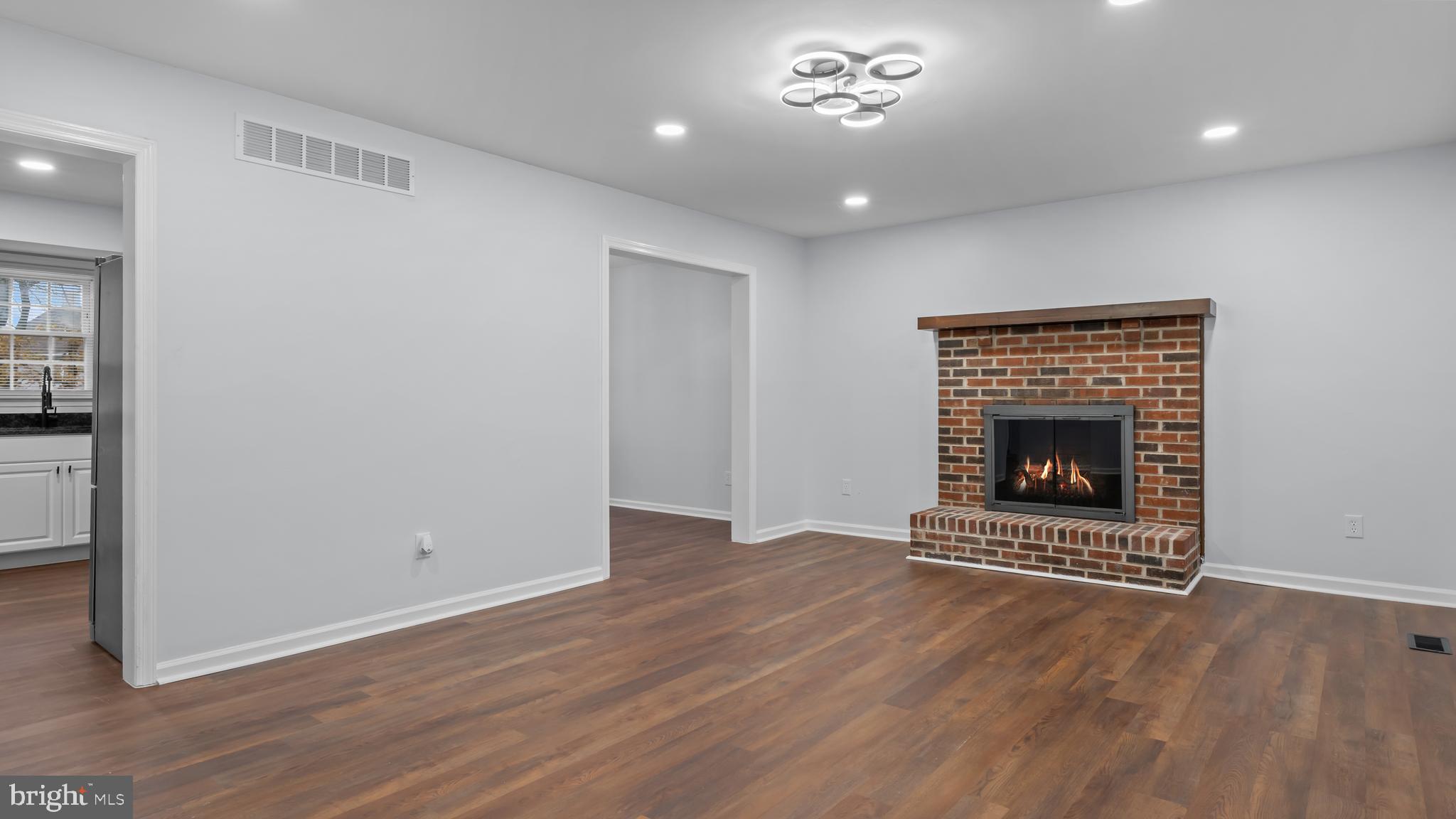 HARVEST RUN WEST - Residential