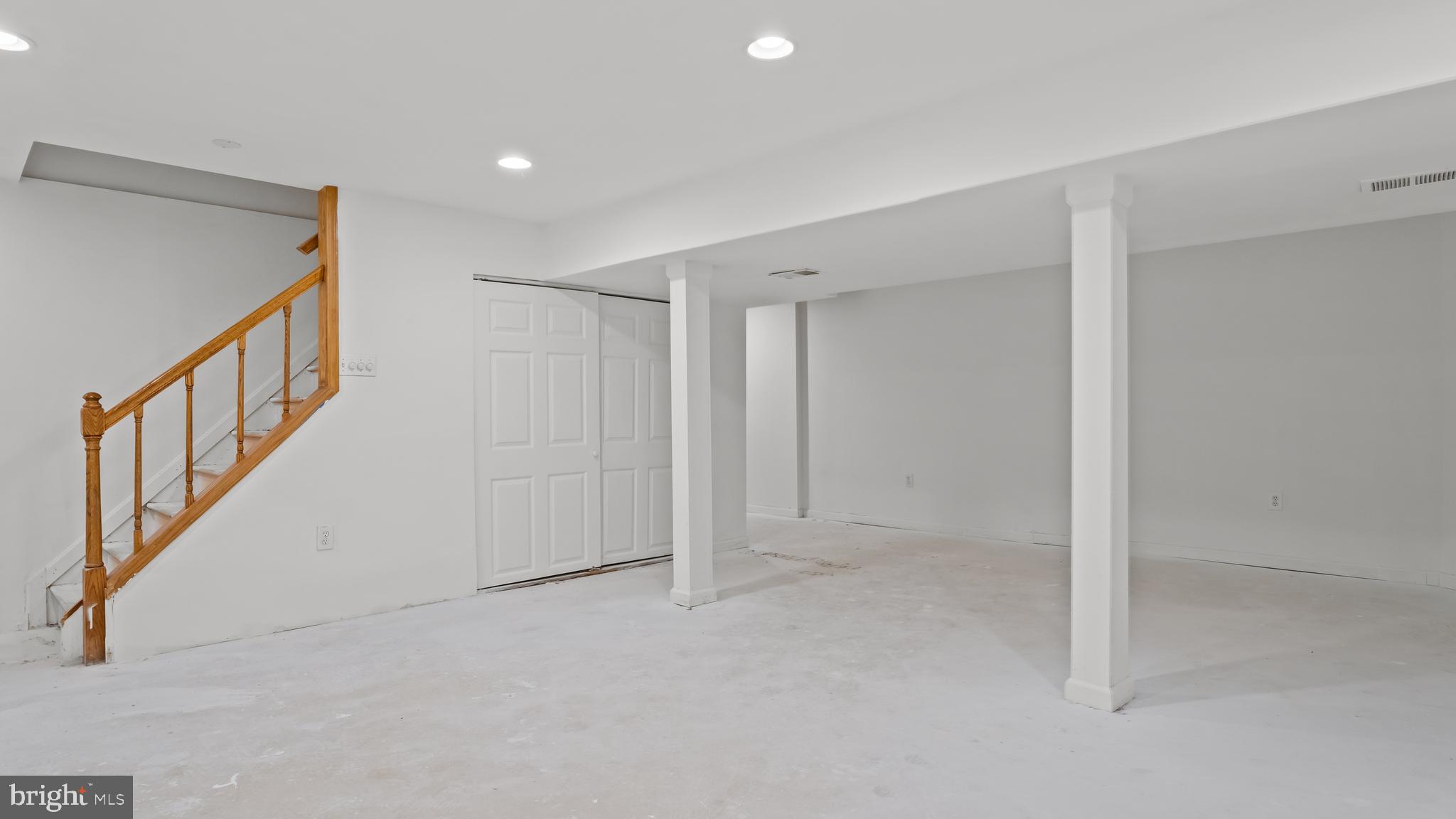 HARVEST RUN WEST - Residential