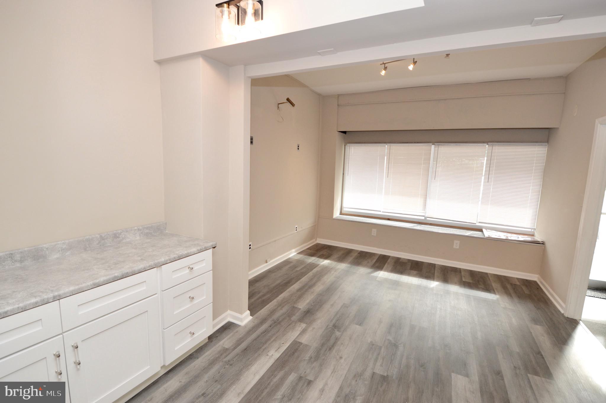 609 WHITE HORSE PIKE