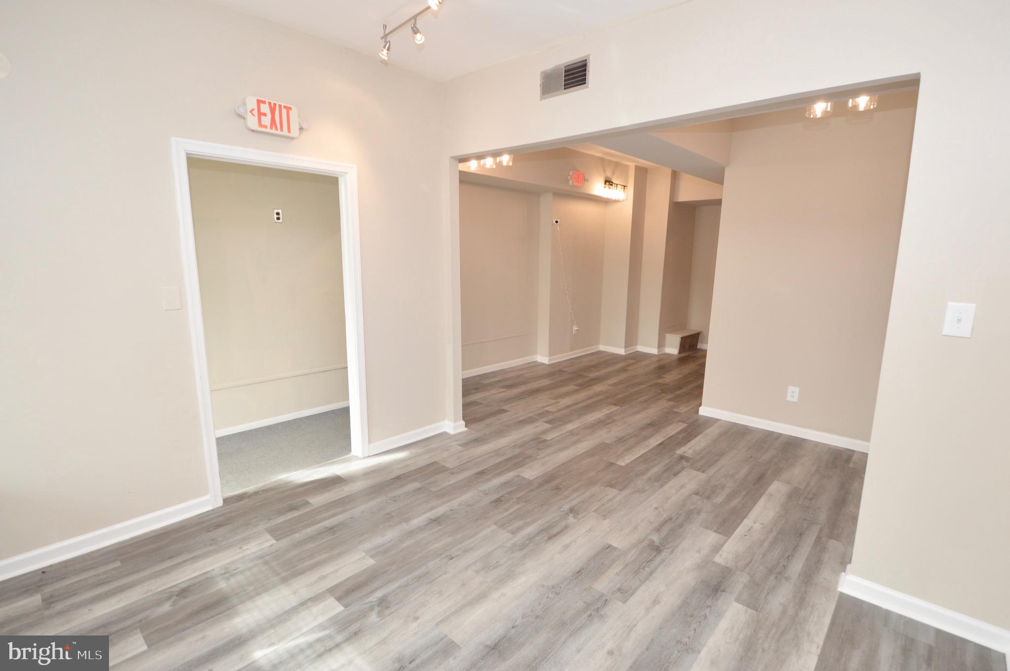 609 WHITE HORSE PIKE