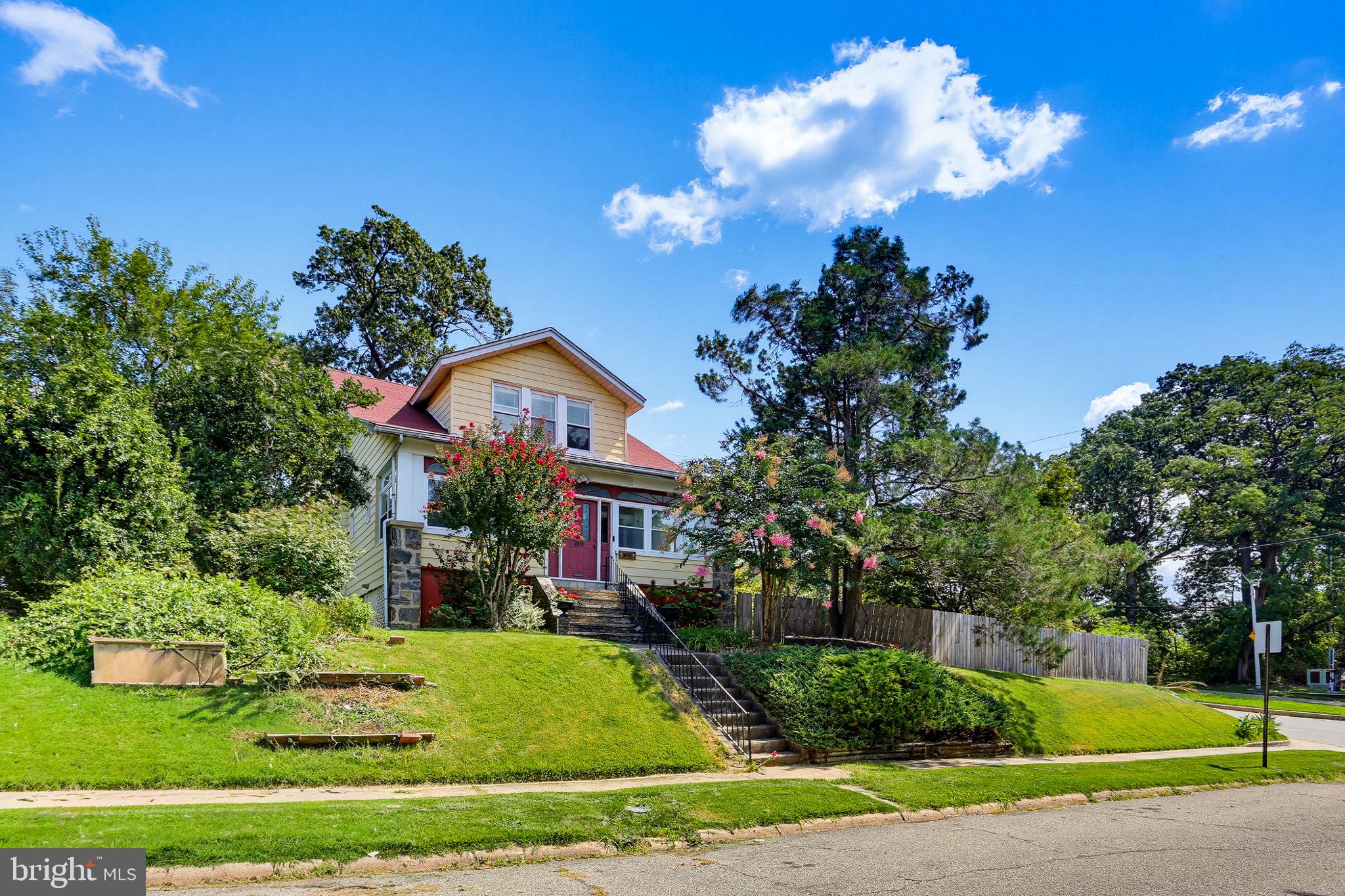 3030 IONA TERRACE