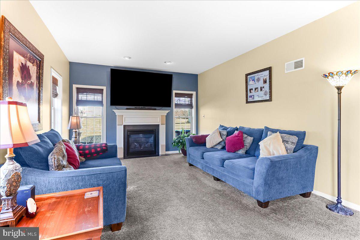 KENT FARM - Residential