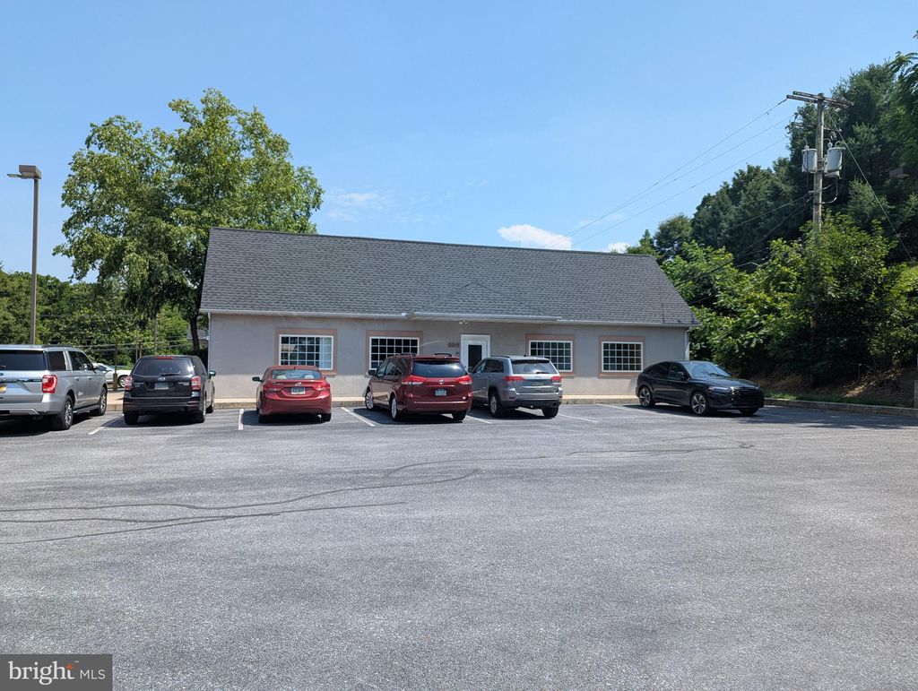 Photo of 240 N 7th St #SUITE 600, EPHRATA, PA 17522 (MLS # PALA2072104)