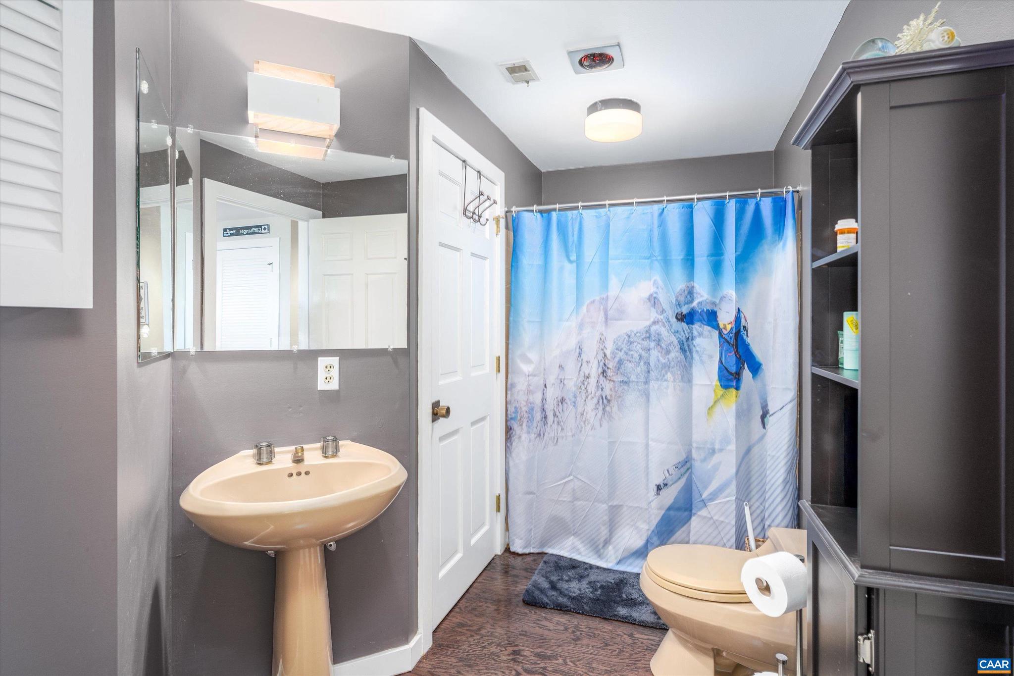 WINTERGREEN RESORT - Residential