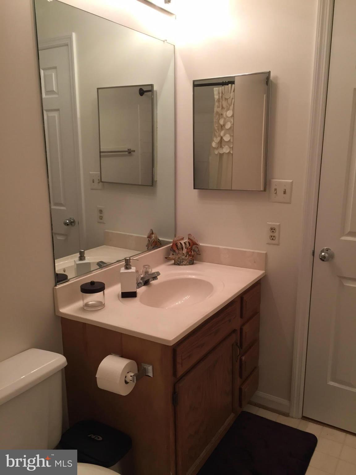 STRATFORD PLACE AT KINGS - Residential